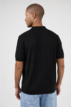 Polo en maille à manches courtes avec texture côtelée et coupe moderne