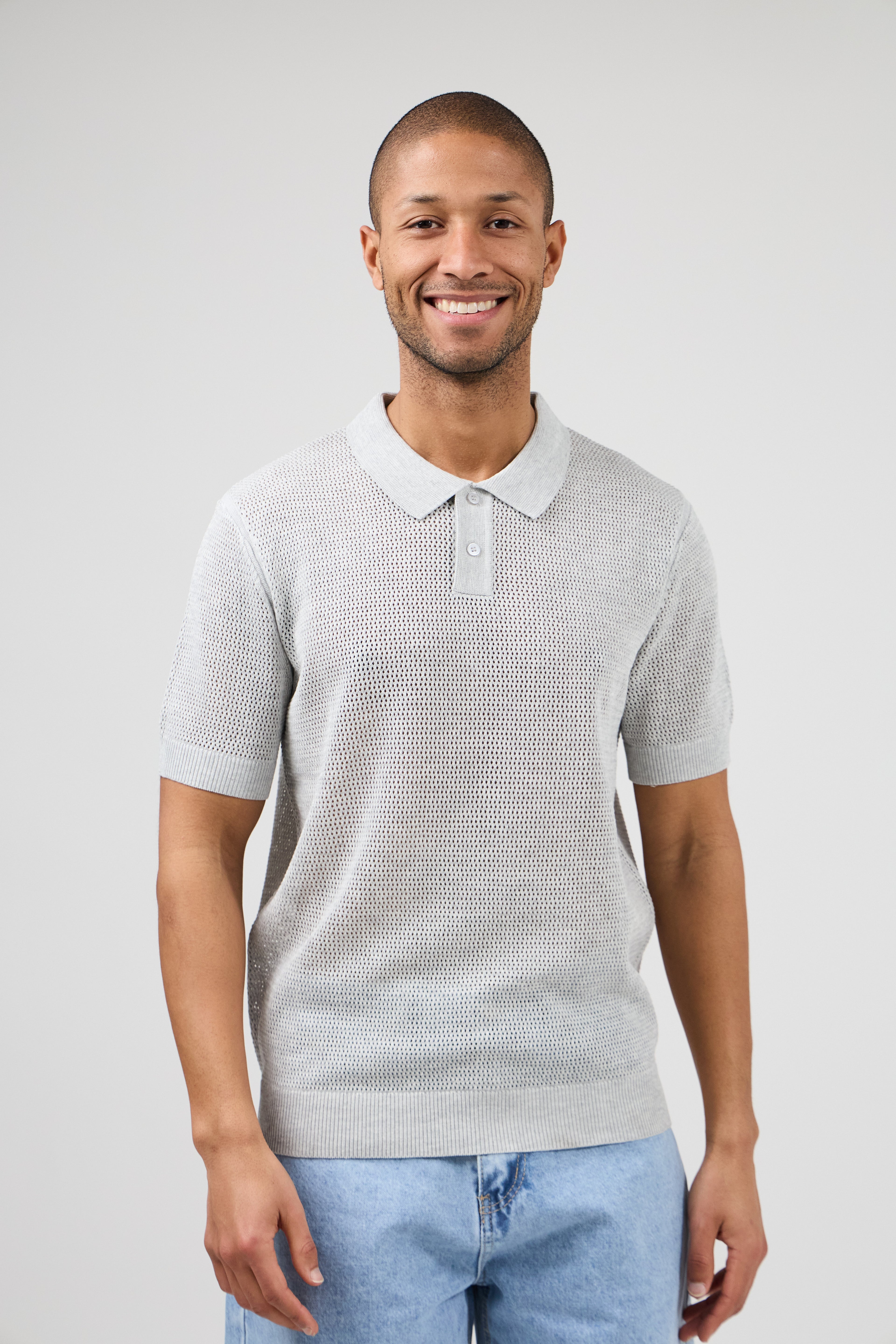 Polo homme à manches courtes au design texturé élégant