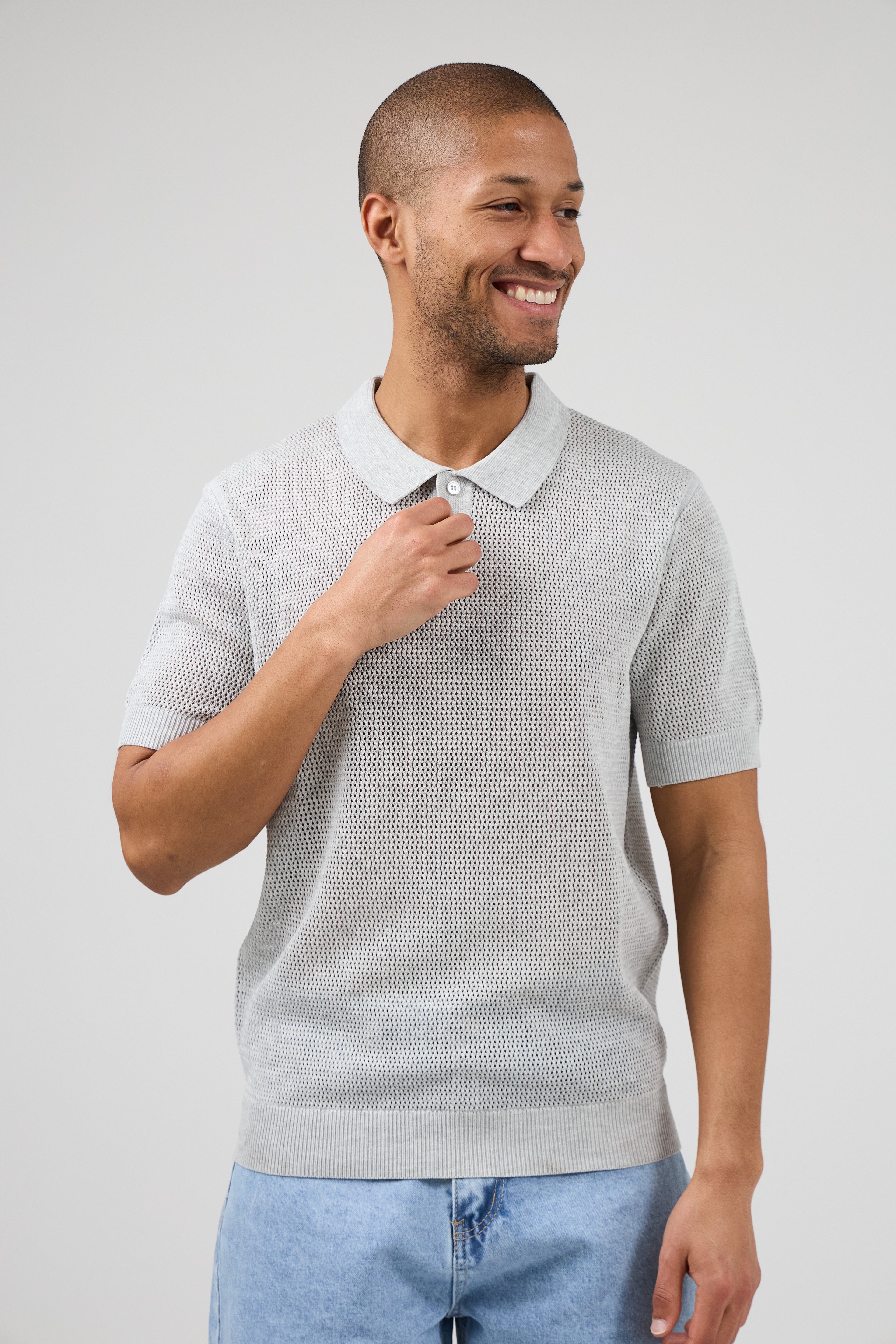 Polo homme à manches courtes au design texturé élégant