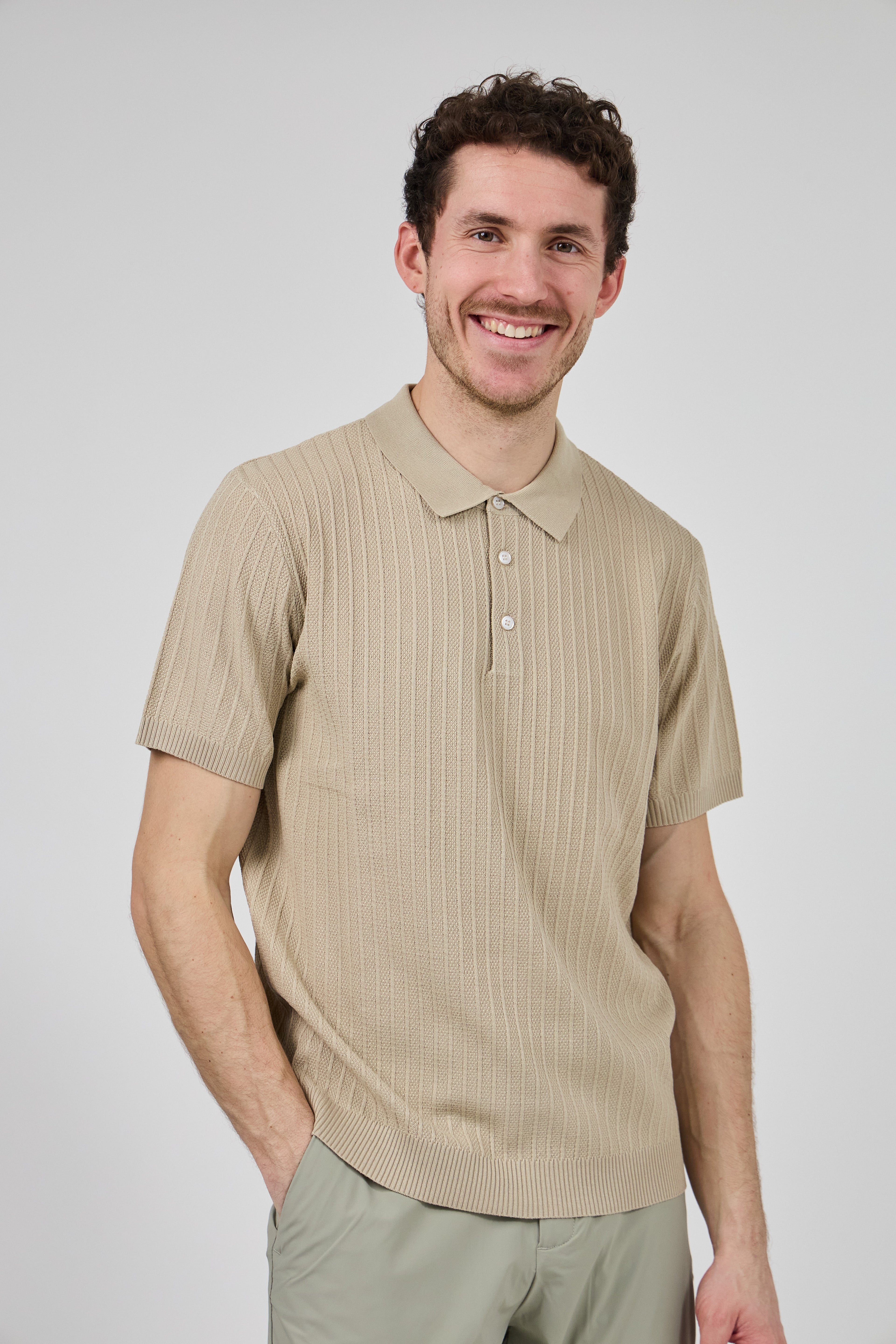 Polo en maille homme à manches courtes avec col classique