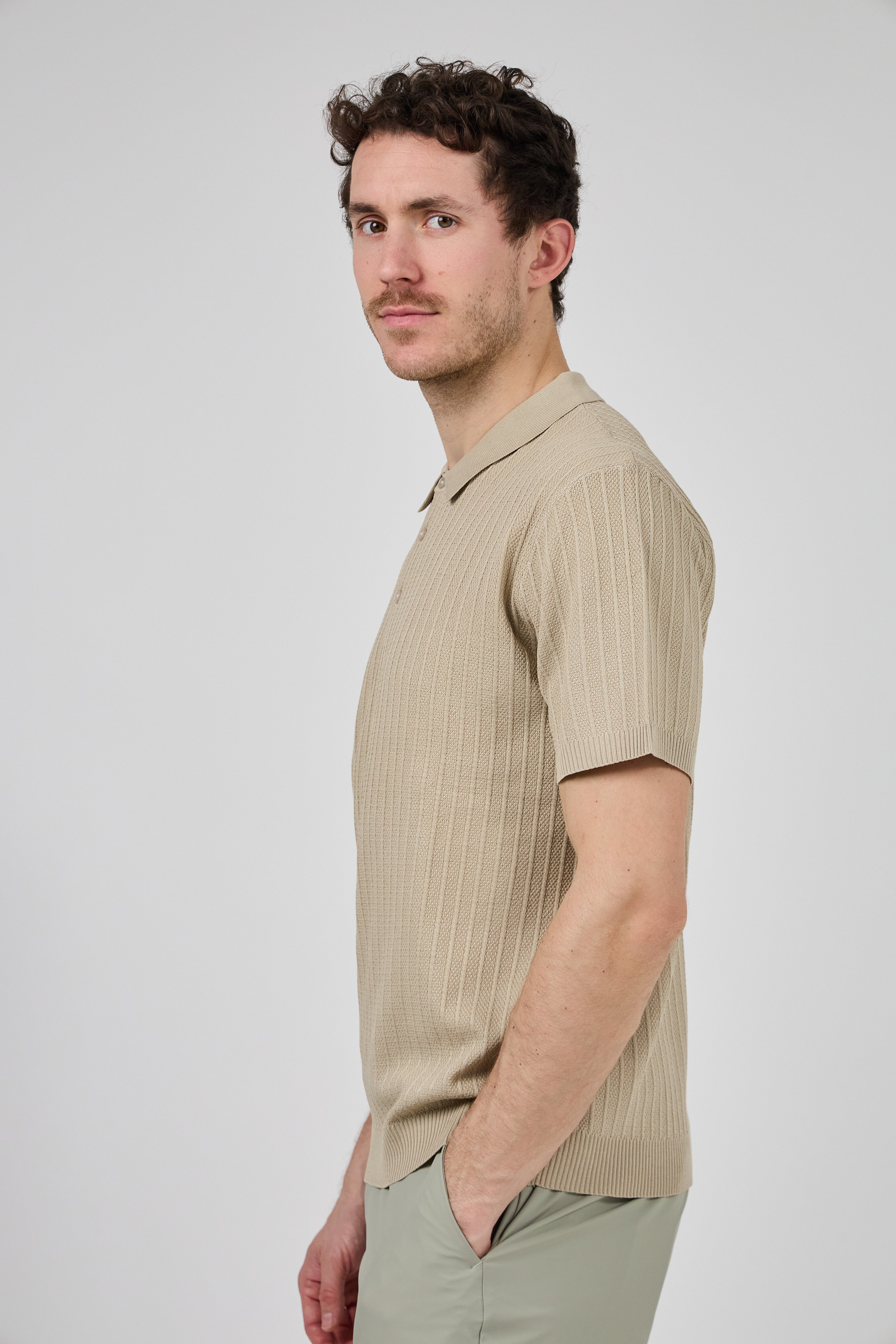 Polo en maille homme à manches courtes avec col classique