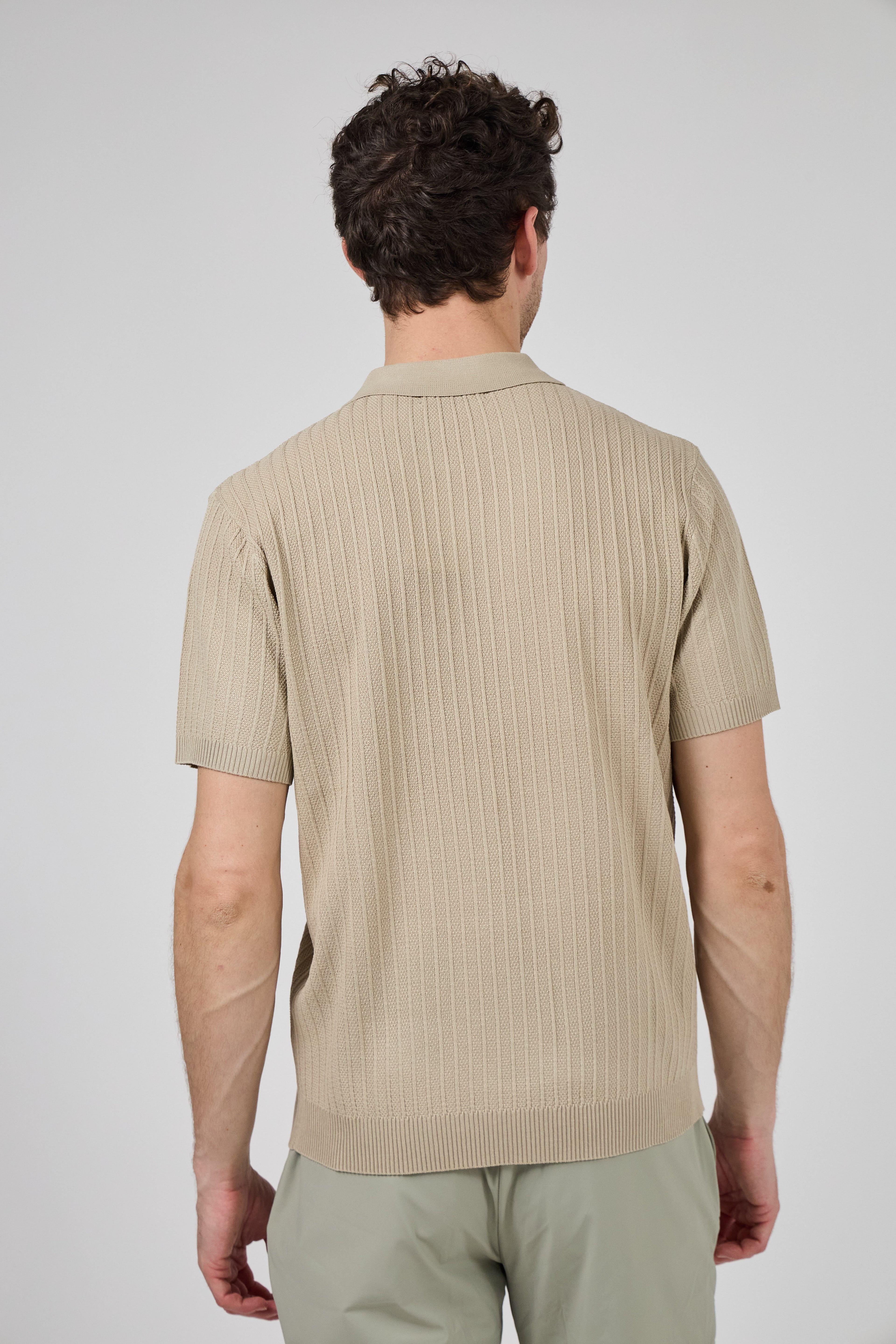 Polo en maille homme à manches courtes avec col classique