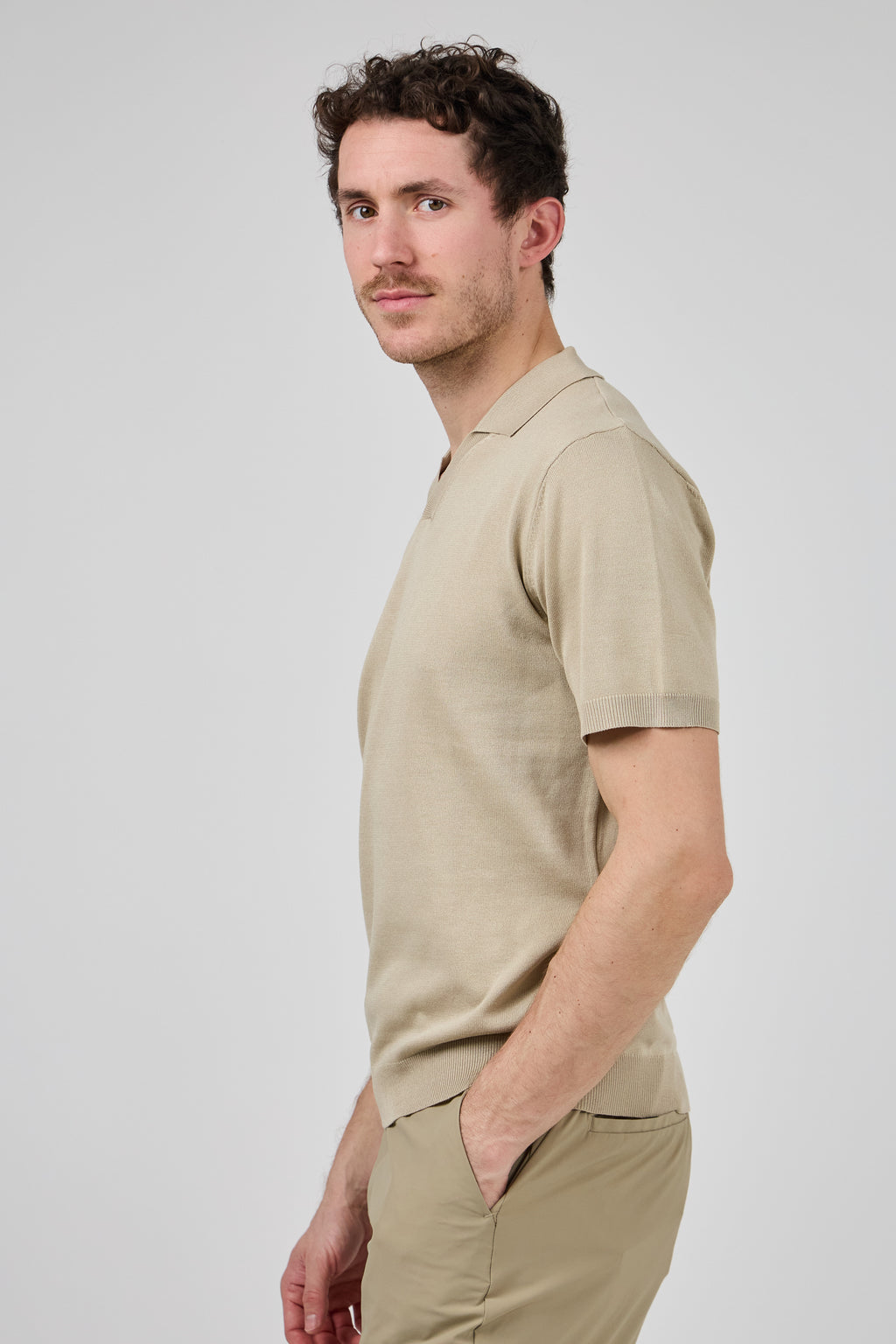 Polo homme à manches courtes coupe moderne
