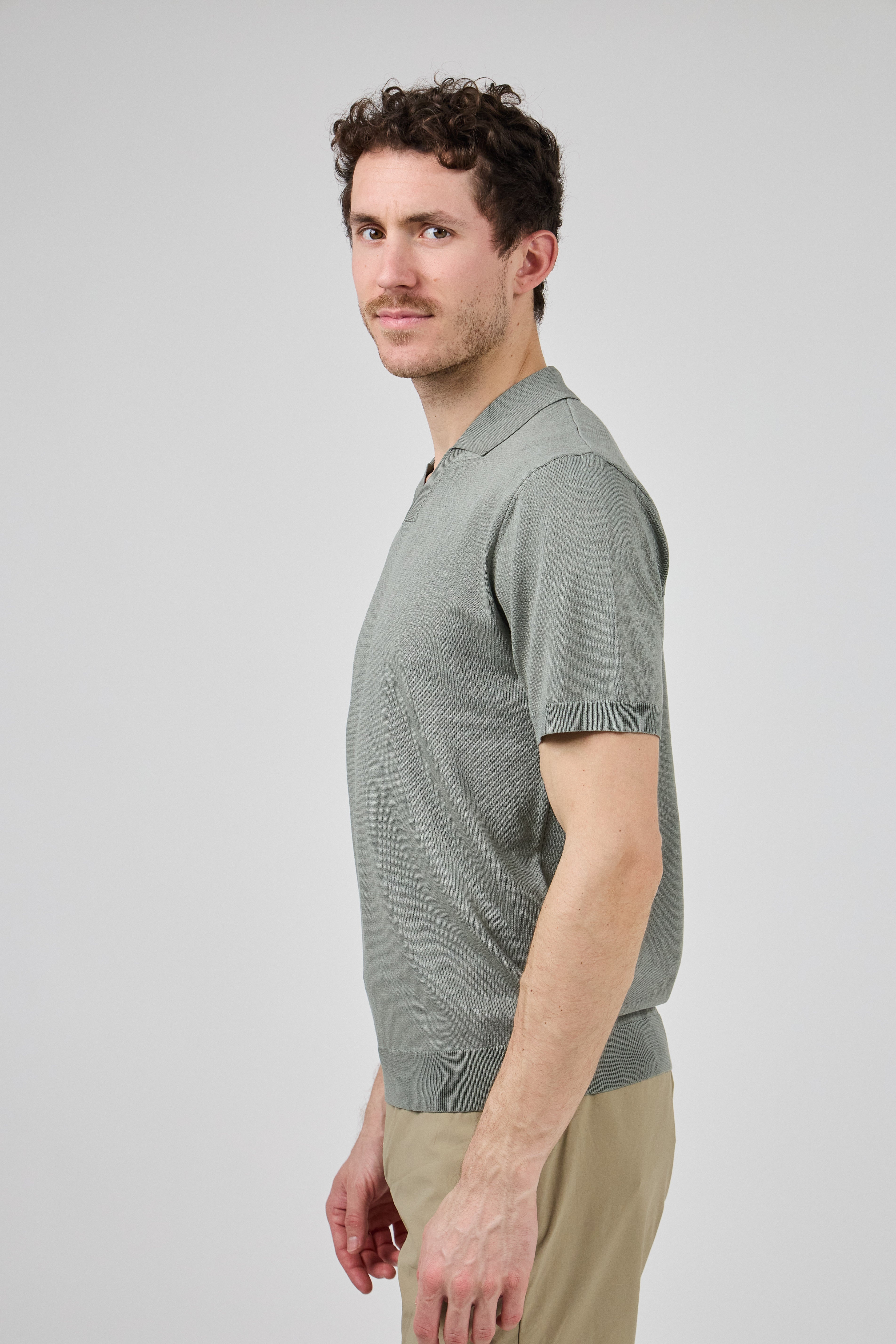 Polo homme à manches courtes coupe moderne