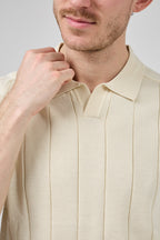 Polo en maille Homme à Manches Courtes avec Motif Vertical Élégant