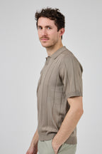 Polo en maille Homme à Manches Courtes avec Motif Vertical Élégant