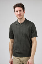Polo en maille Homme à Manches Courtes avec Motif Vertical Élégant