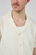 Chemise en maille à manches courtes avec fermeture boutonnée