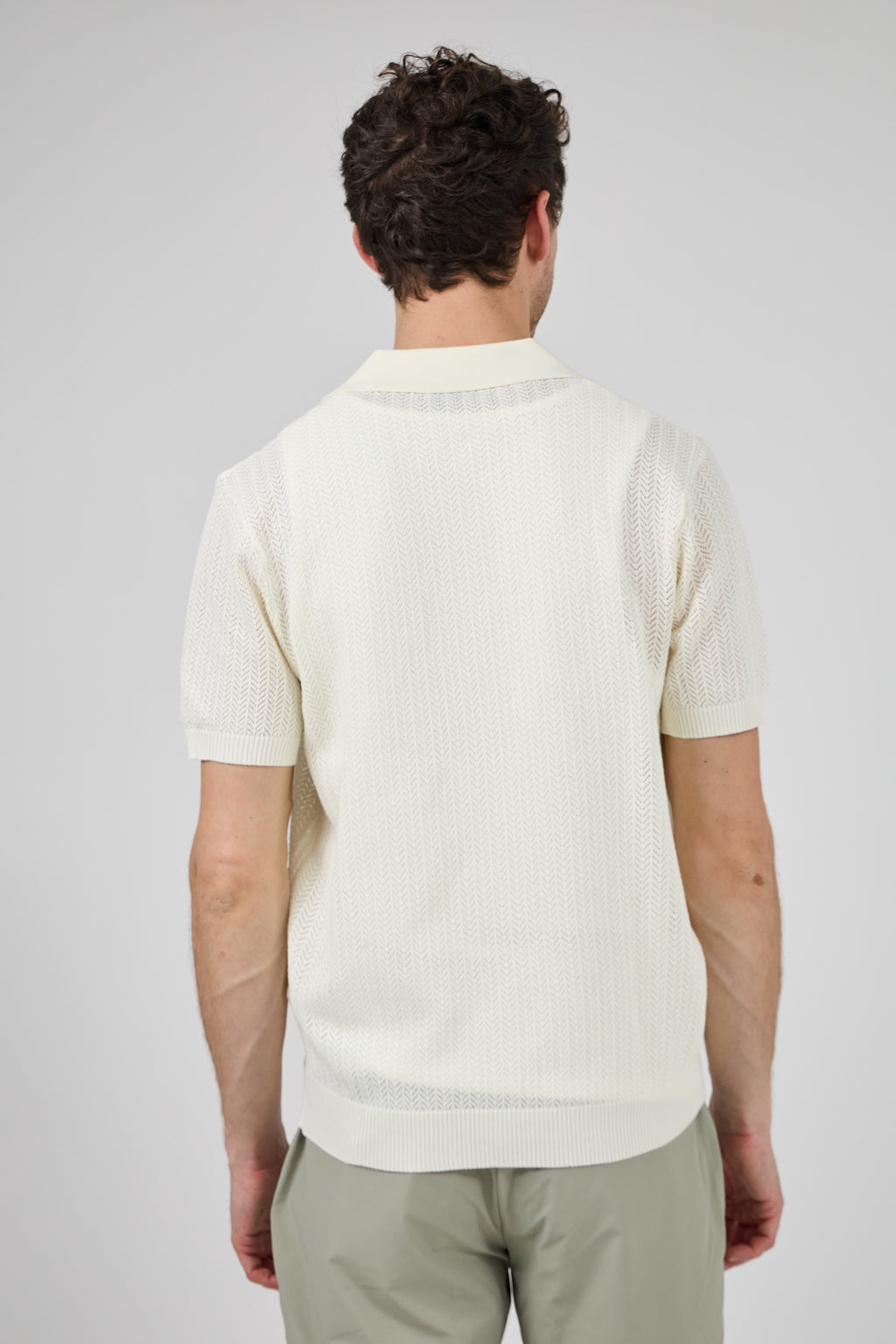 Chemise en maille à manches courtes avec fermeture boutonnée