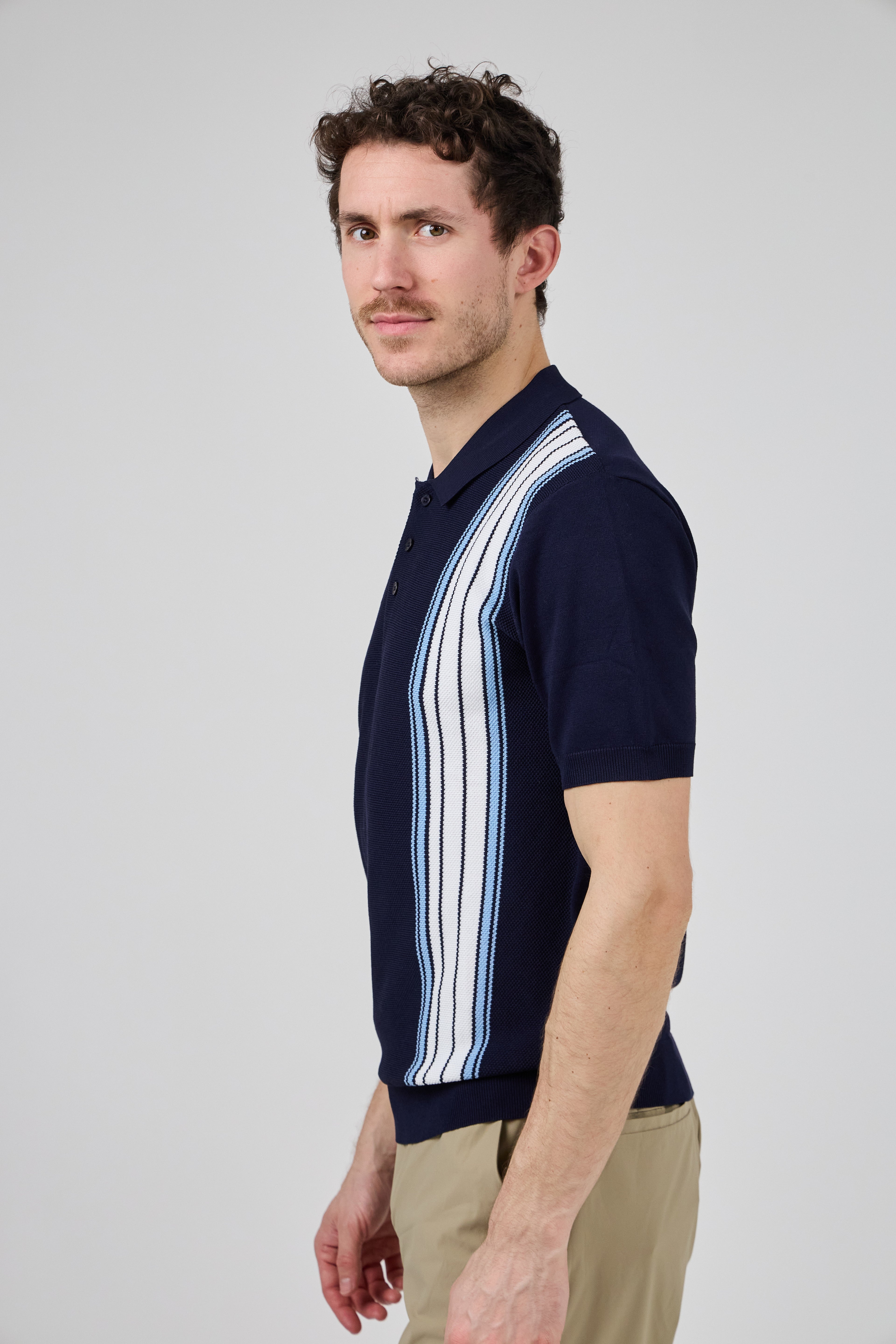 Polo homme à motif vertical structuré