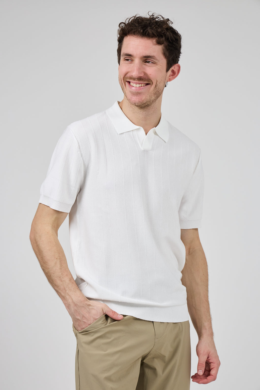 Polo en maille Homme à Manches Courtes au Style Élégant
