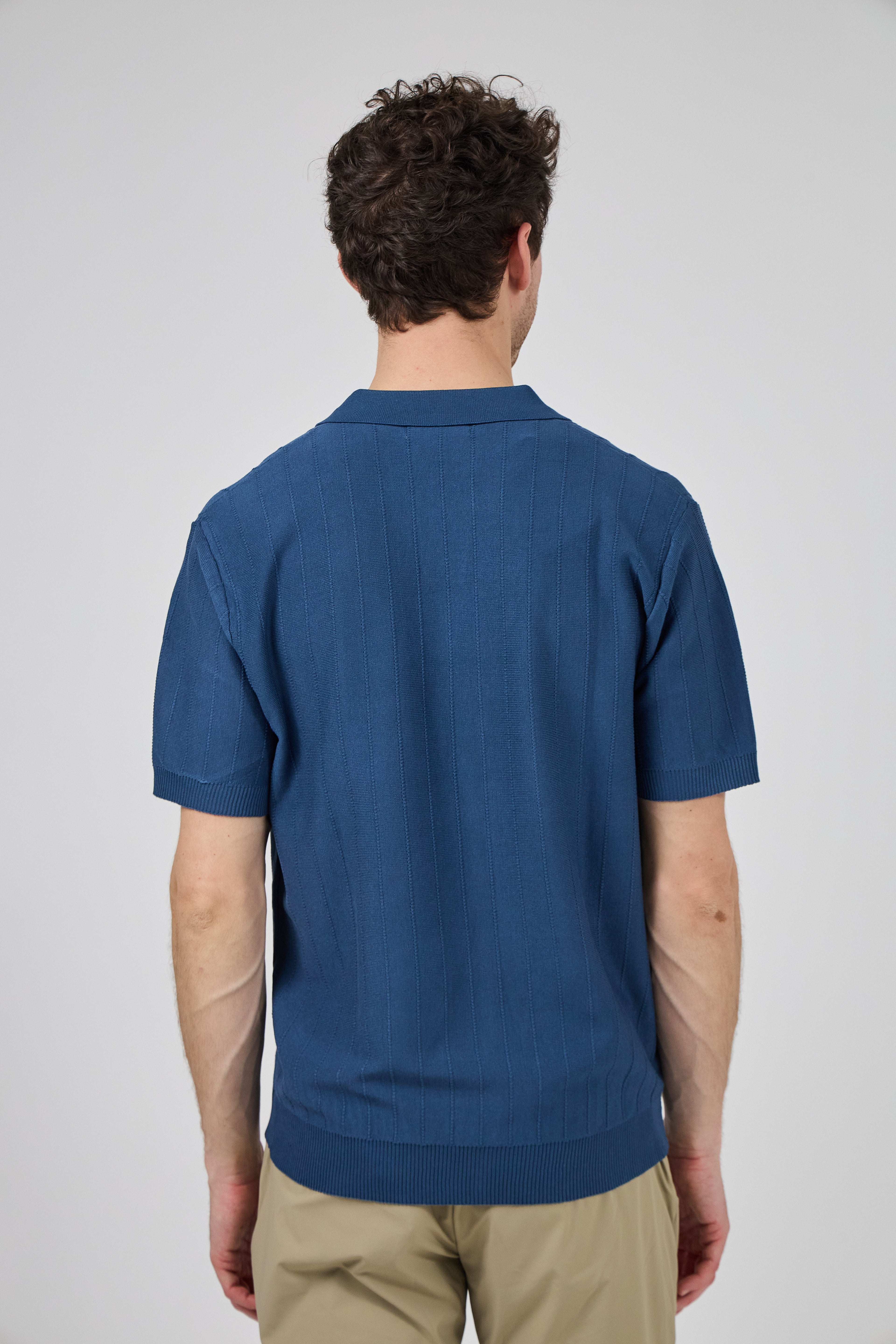 Polo en maille Homme à Manches Courtes au Style Élégant