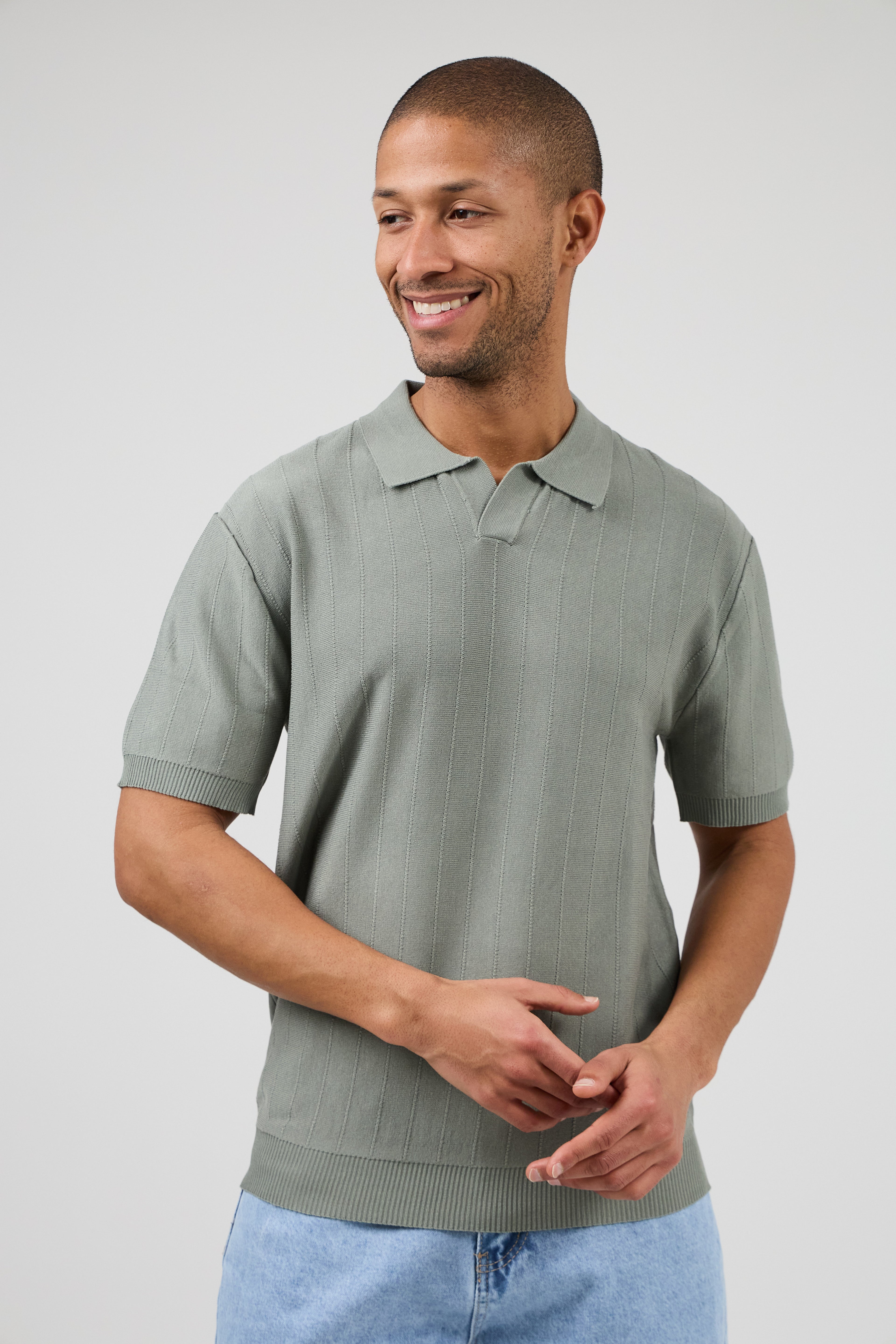 Polo en maille Homme à Manches Courtes au Style Élégant
