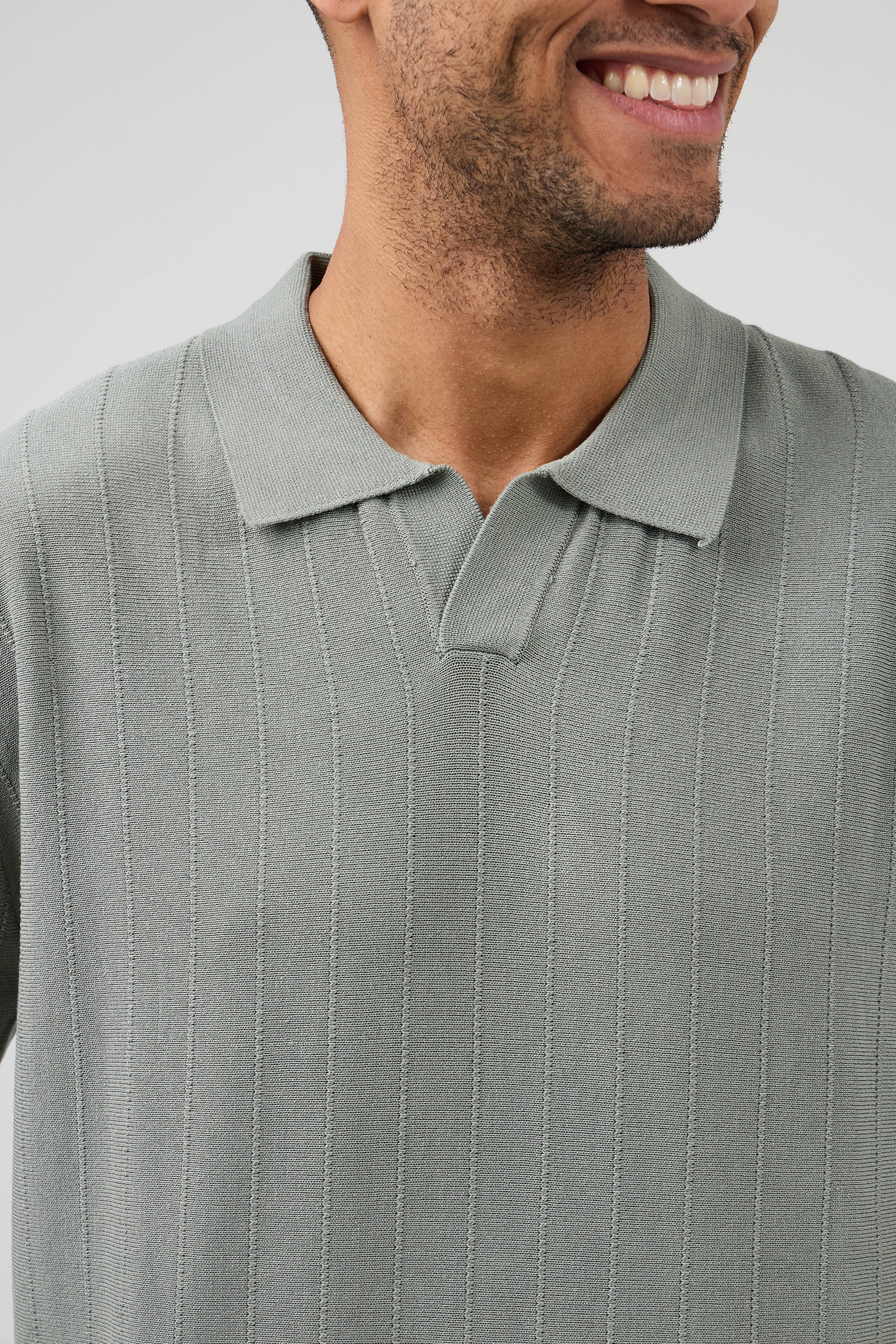 Polo en maille Homme à Manches Courtes au Style Élégant