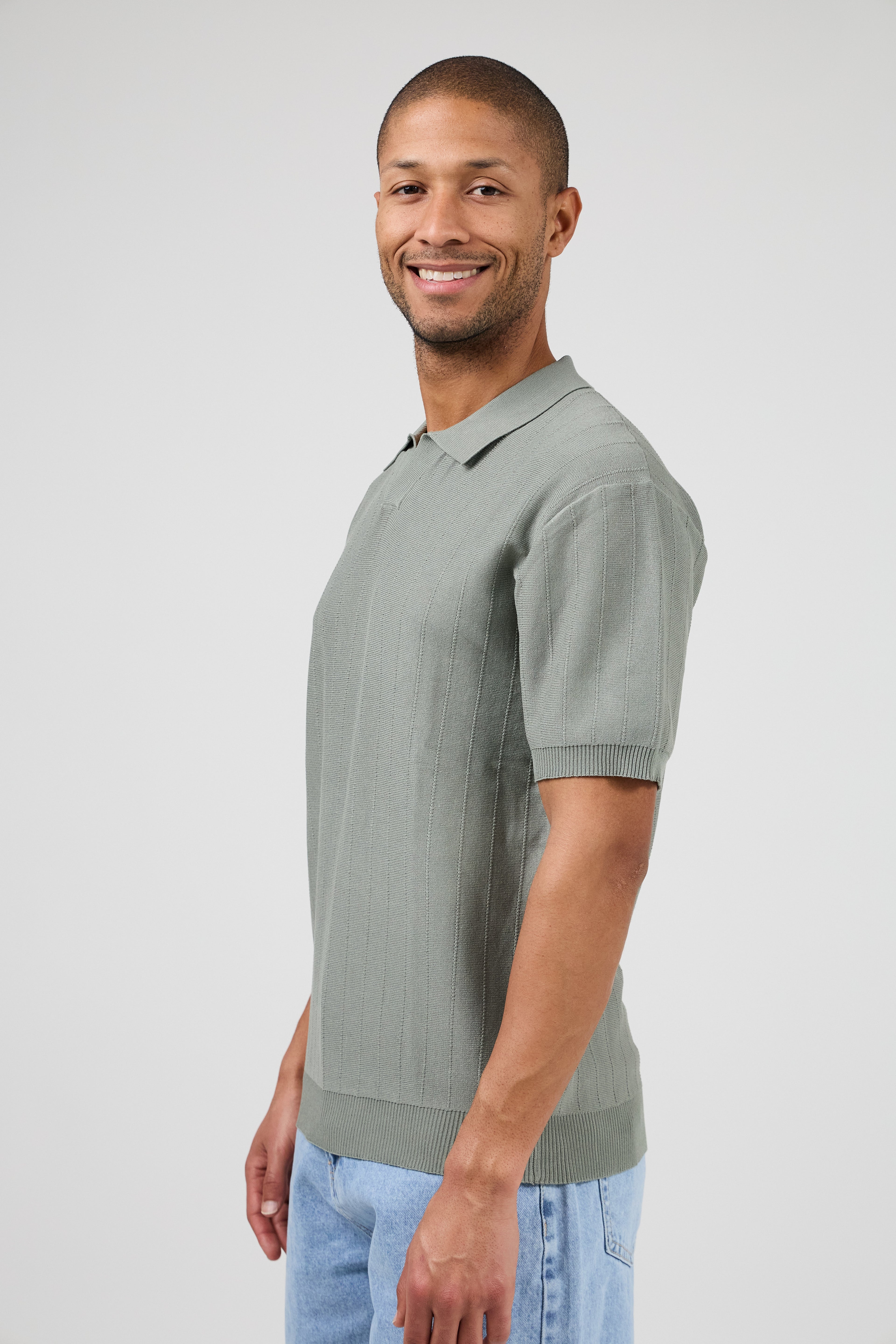 Polo en maille Homme à Manches Courtes au Style Élégant