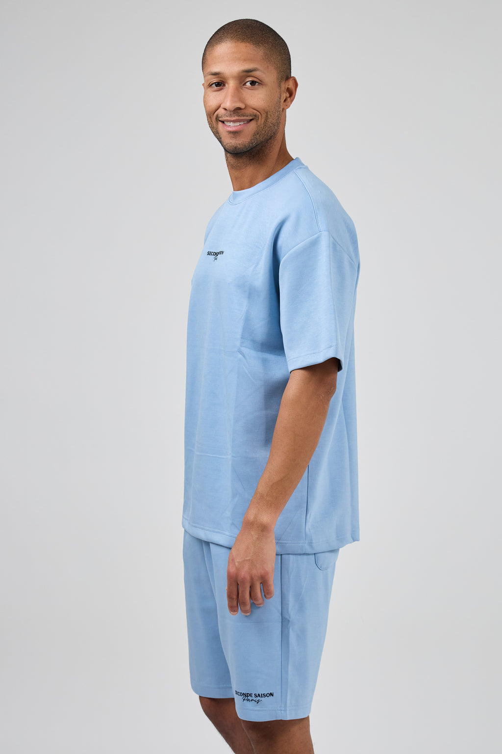Ensemble décontracté pour homme avec t-shirt et short