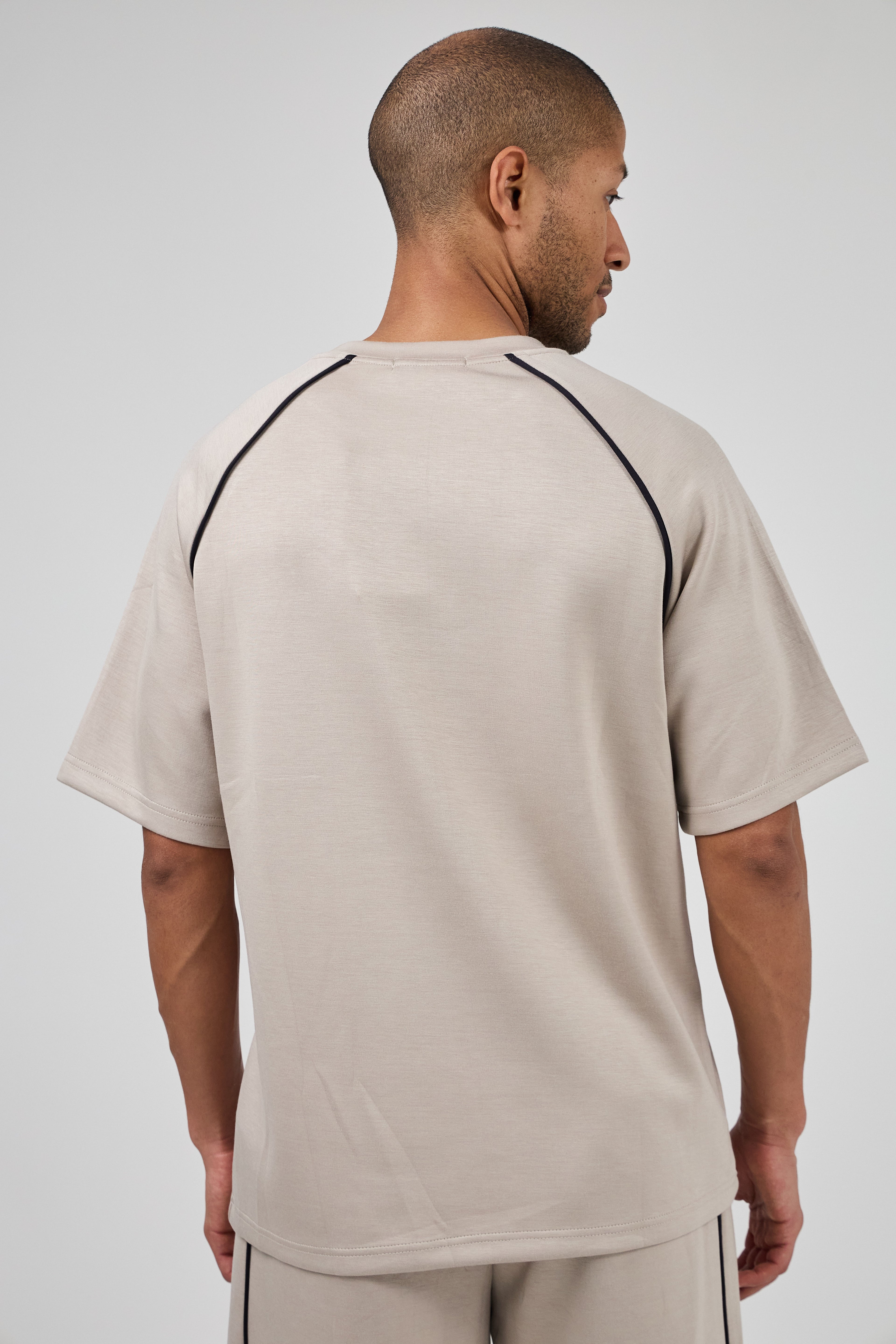 Ensemble tissu très doux pour homme – T-shirt et short confort
