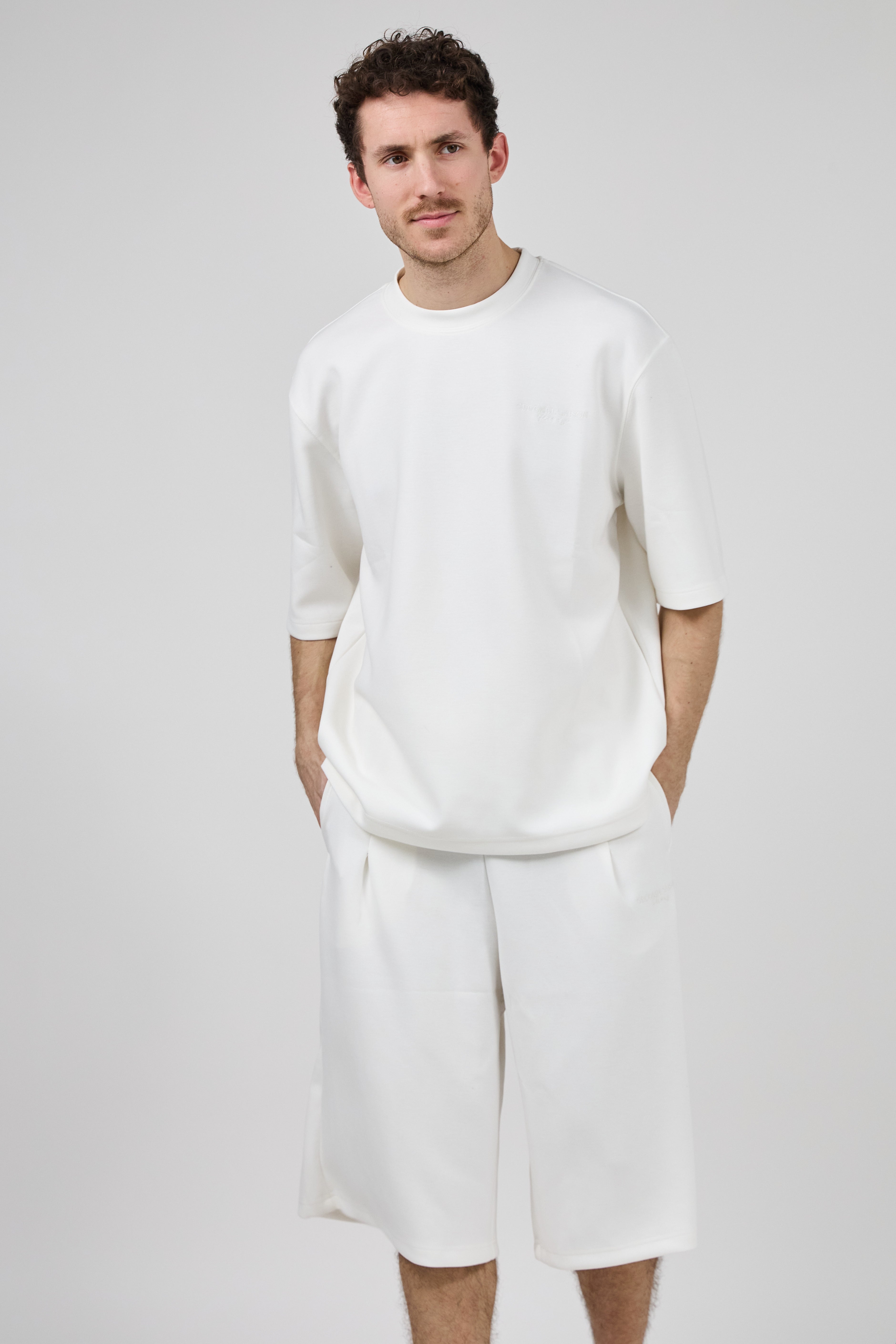 Ensemble avec Haut Ample et Short Large