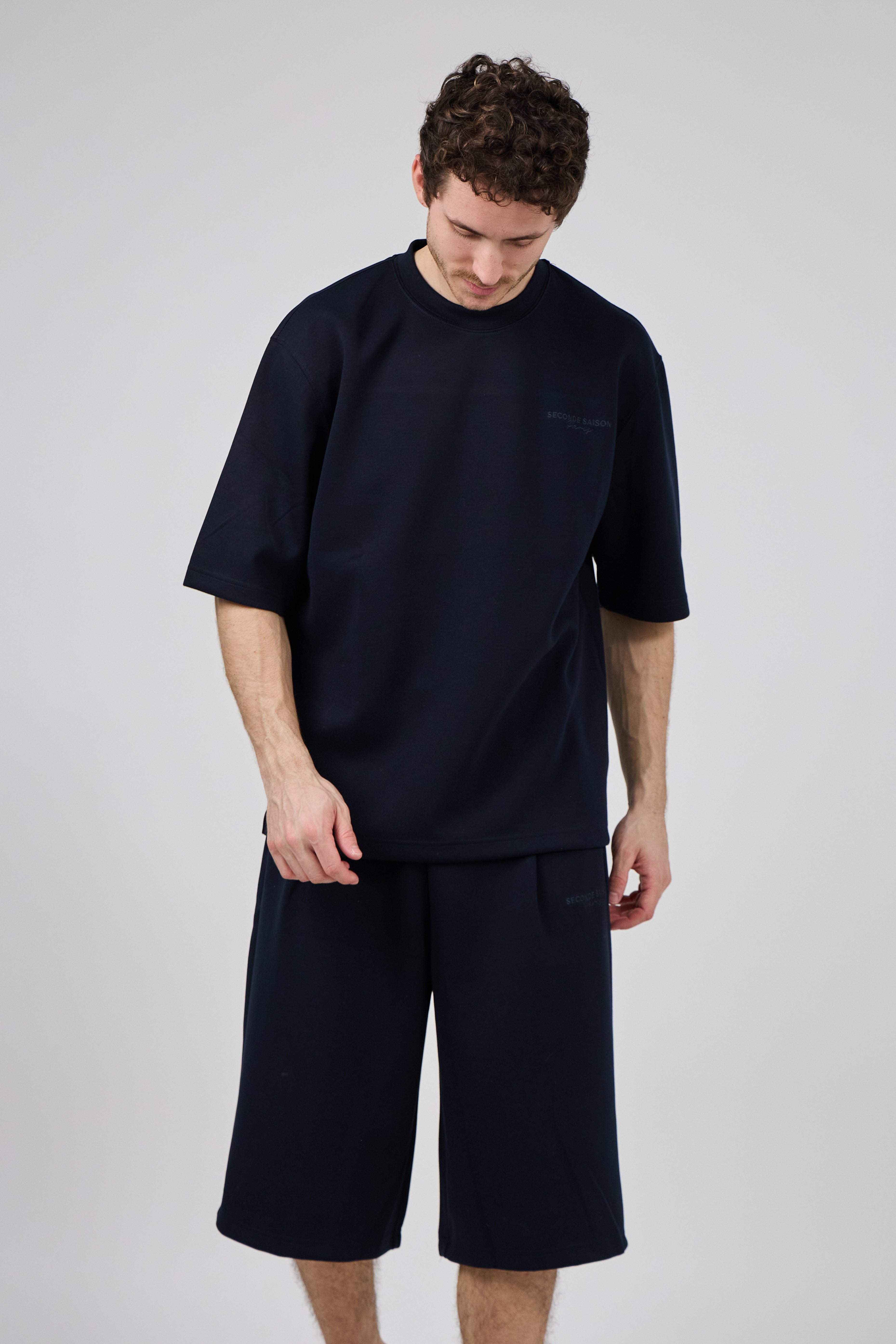 Ensemble avec Haut Ample et Short Large