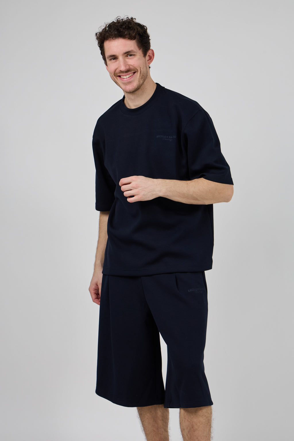 Ensemble avec Haut Ample et Short Large