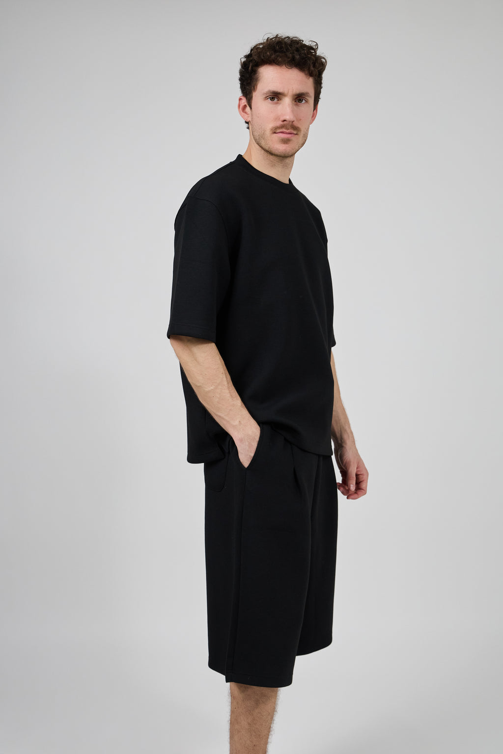Ensemble avec Haut Ample et Short Large