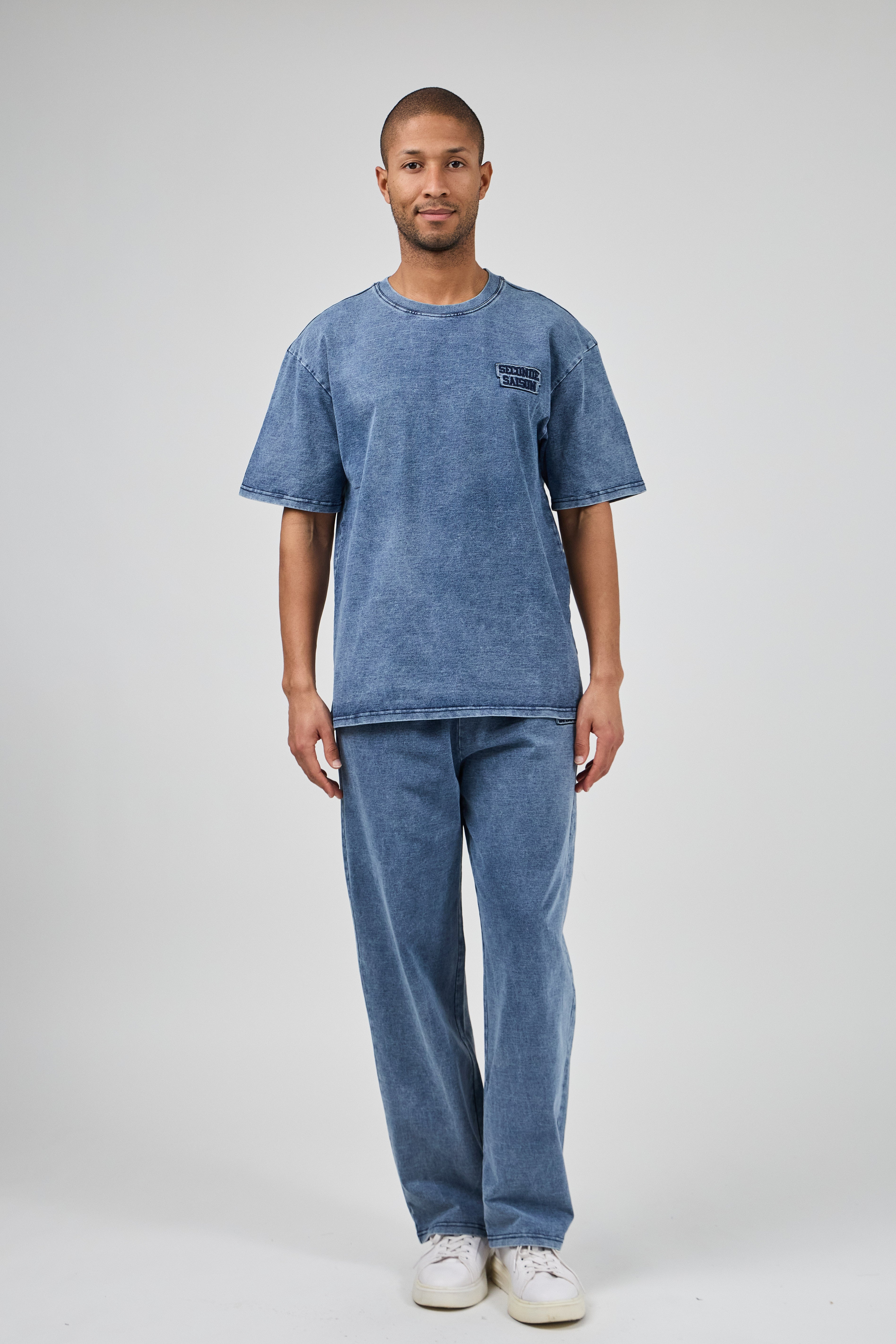 Ensemble délaver pour homme avec t-shirt et pantalon