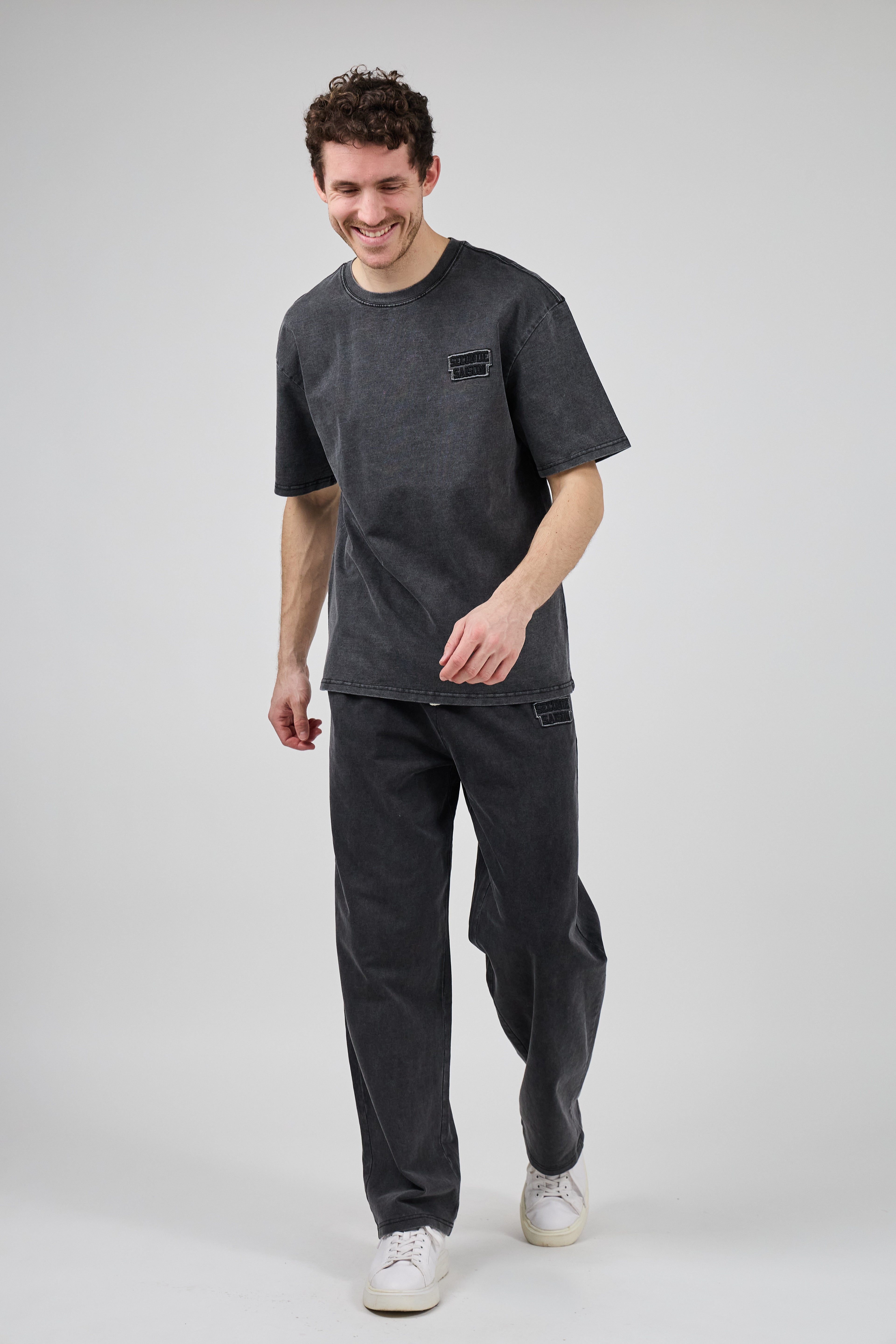 Ensemble délaver pour homme avec t-shirt et pantalon
