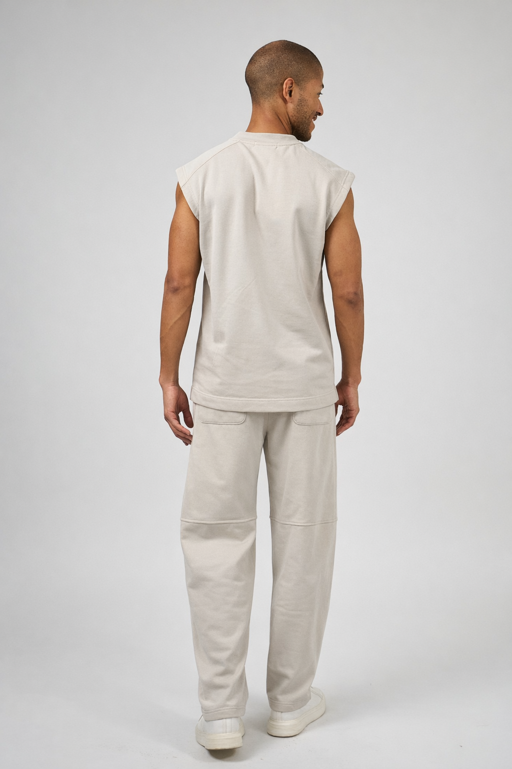 Ensemble décontracté pour homme avec haut sans manches et pantalon