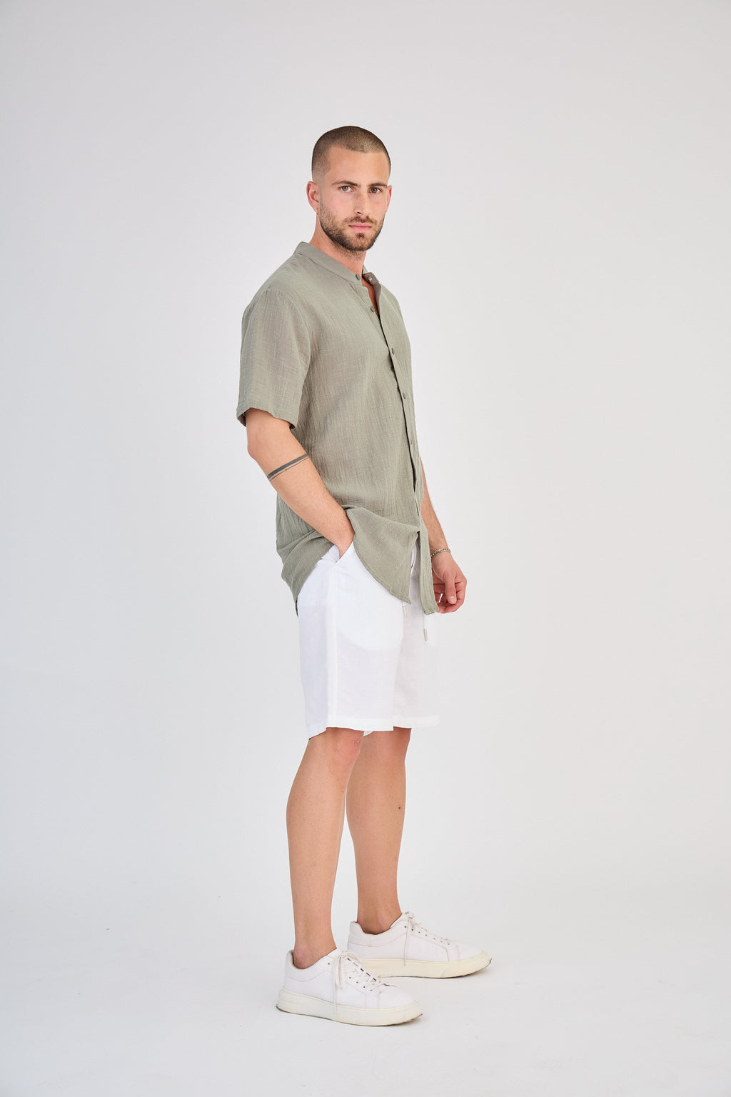 Chemise en Lin Manches Courtes Vert Olive