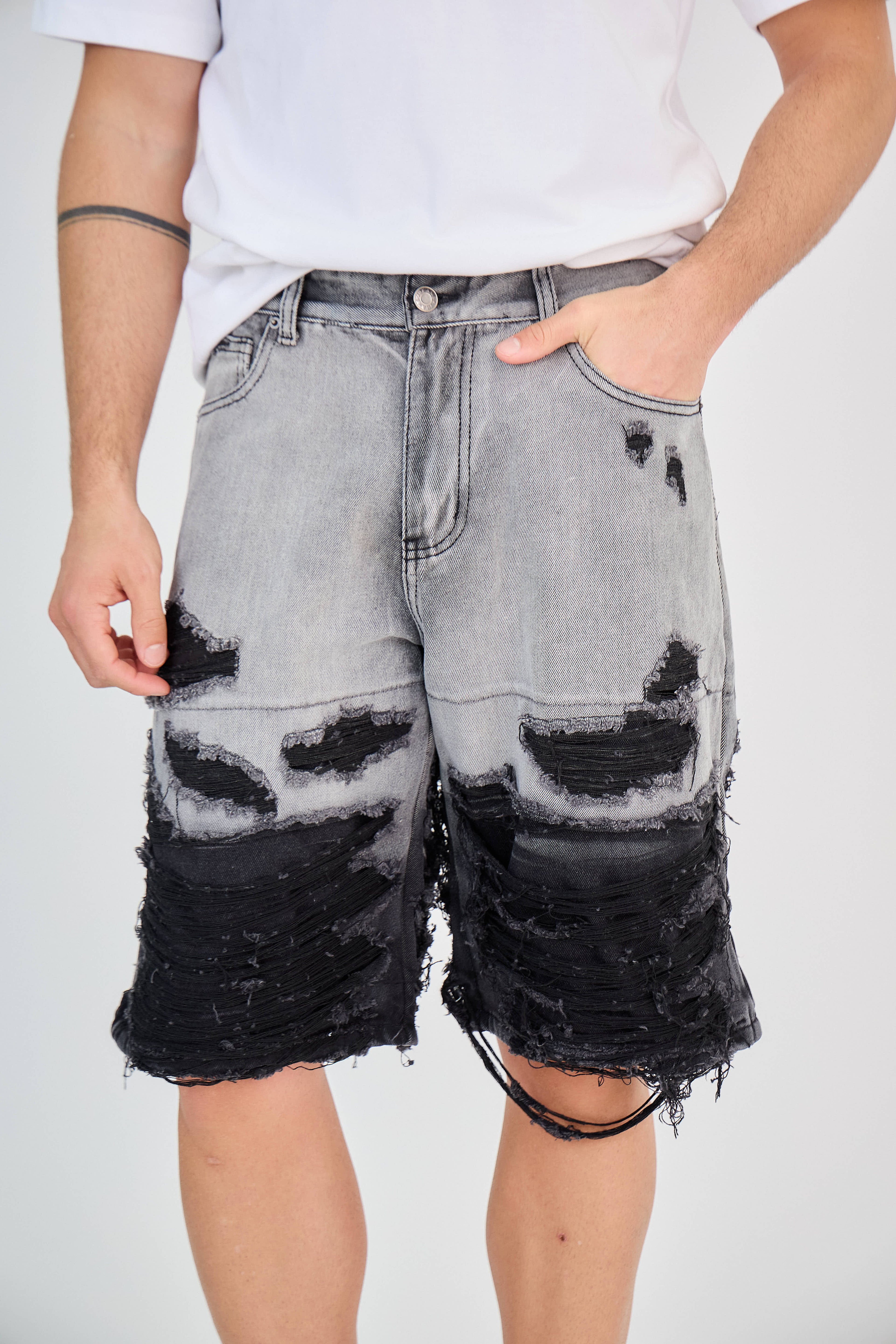Short Jean Noir Effet Splash