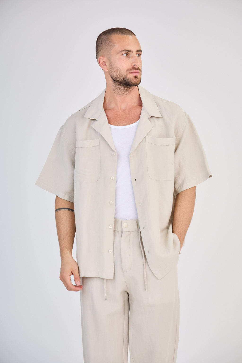 Chemise en Lin Manches Courtes Beige