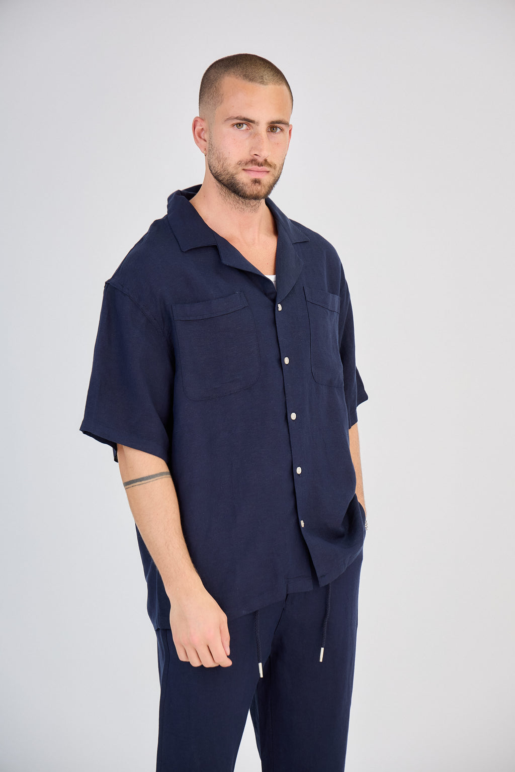 Chemise en Lin Manches Courtes Bleu Marine