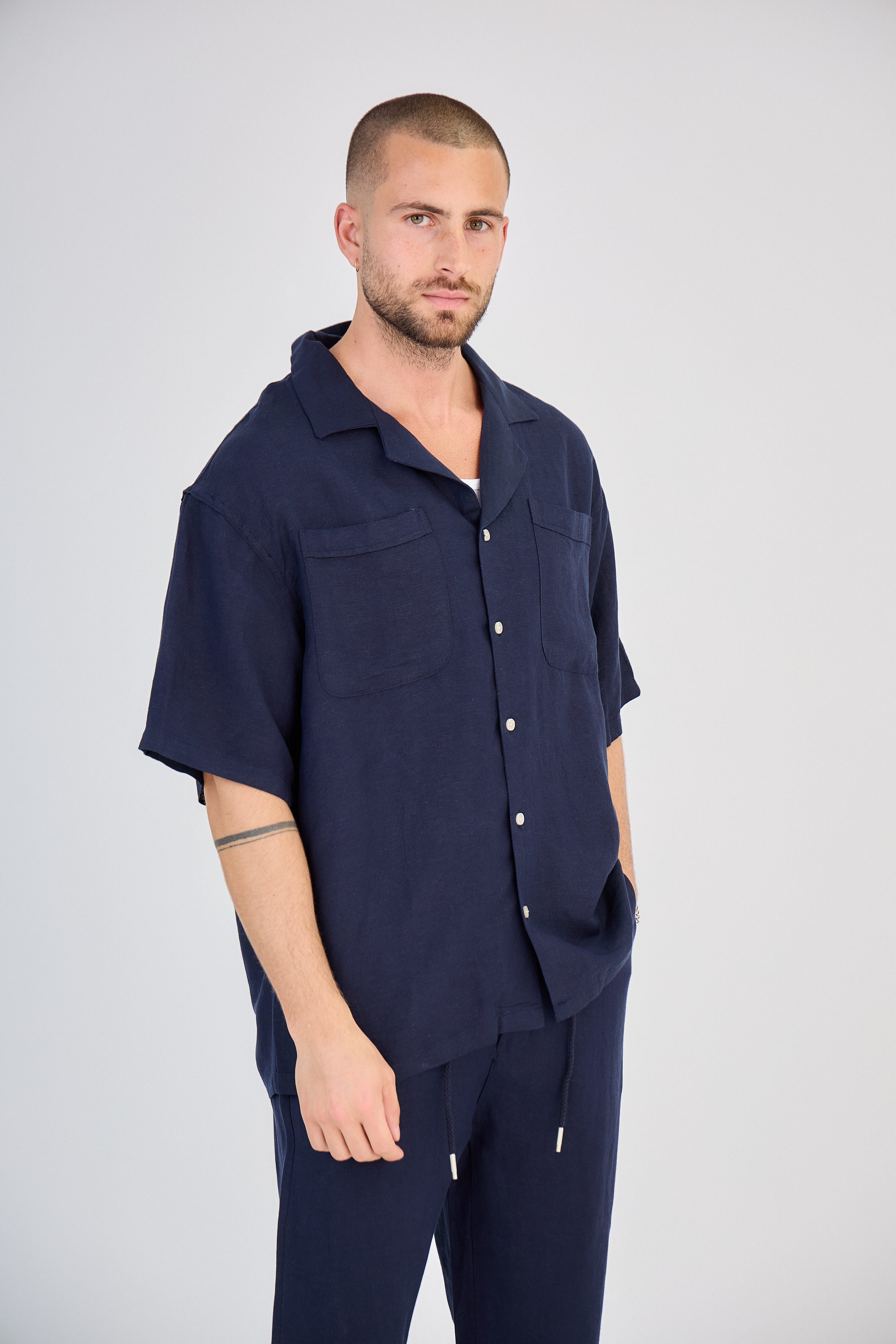 Chemise en Lin Manches Courtes Bleu Marine