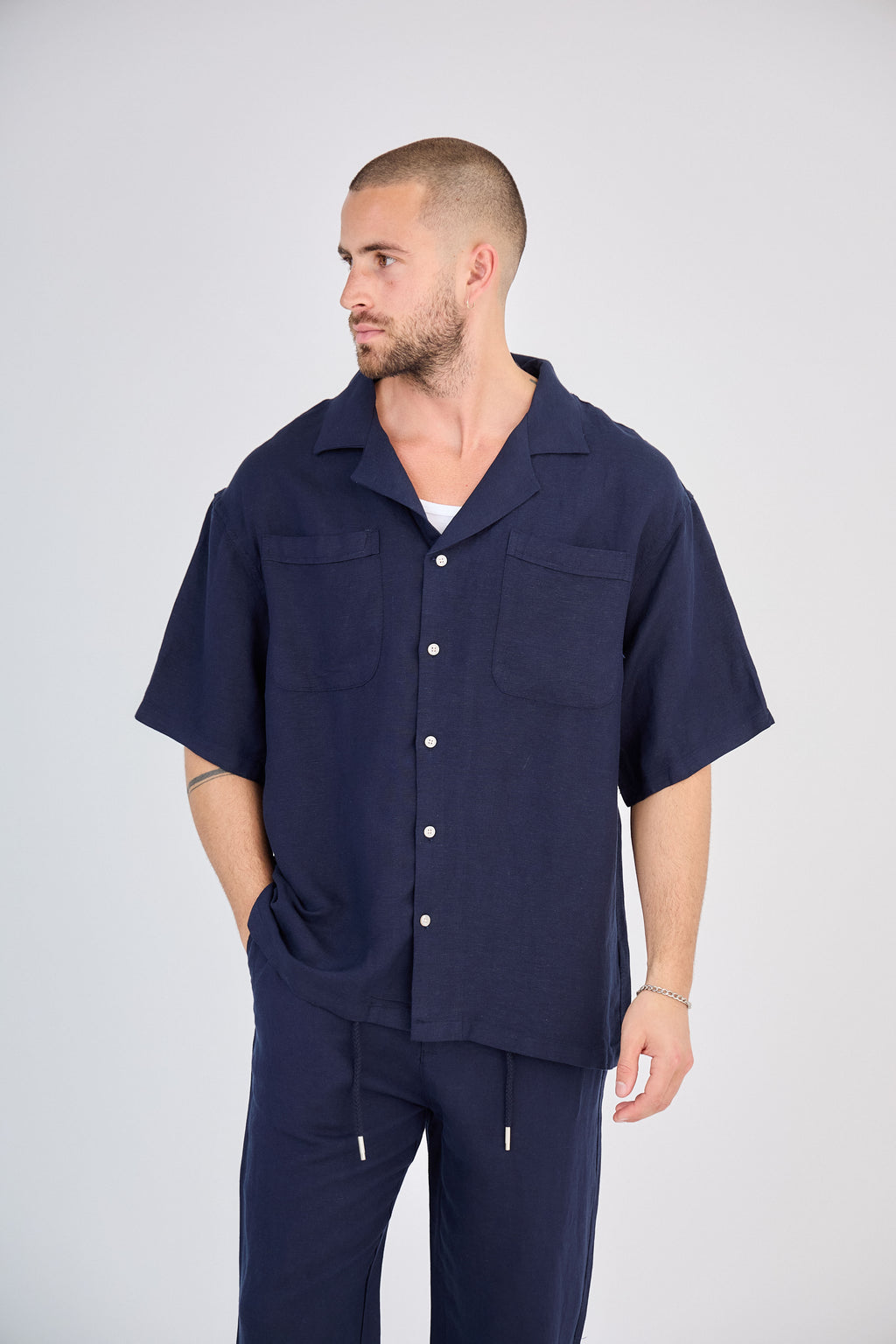 Chemise en Lin Manches Courtes Bleu Marine