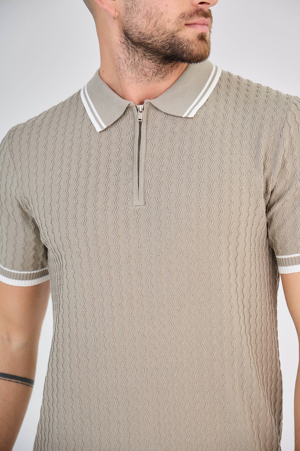 Polo zippé en maille torsadée Taupe