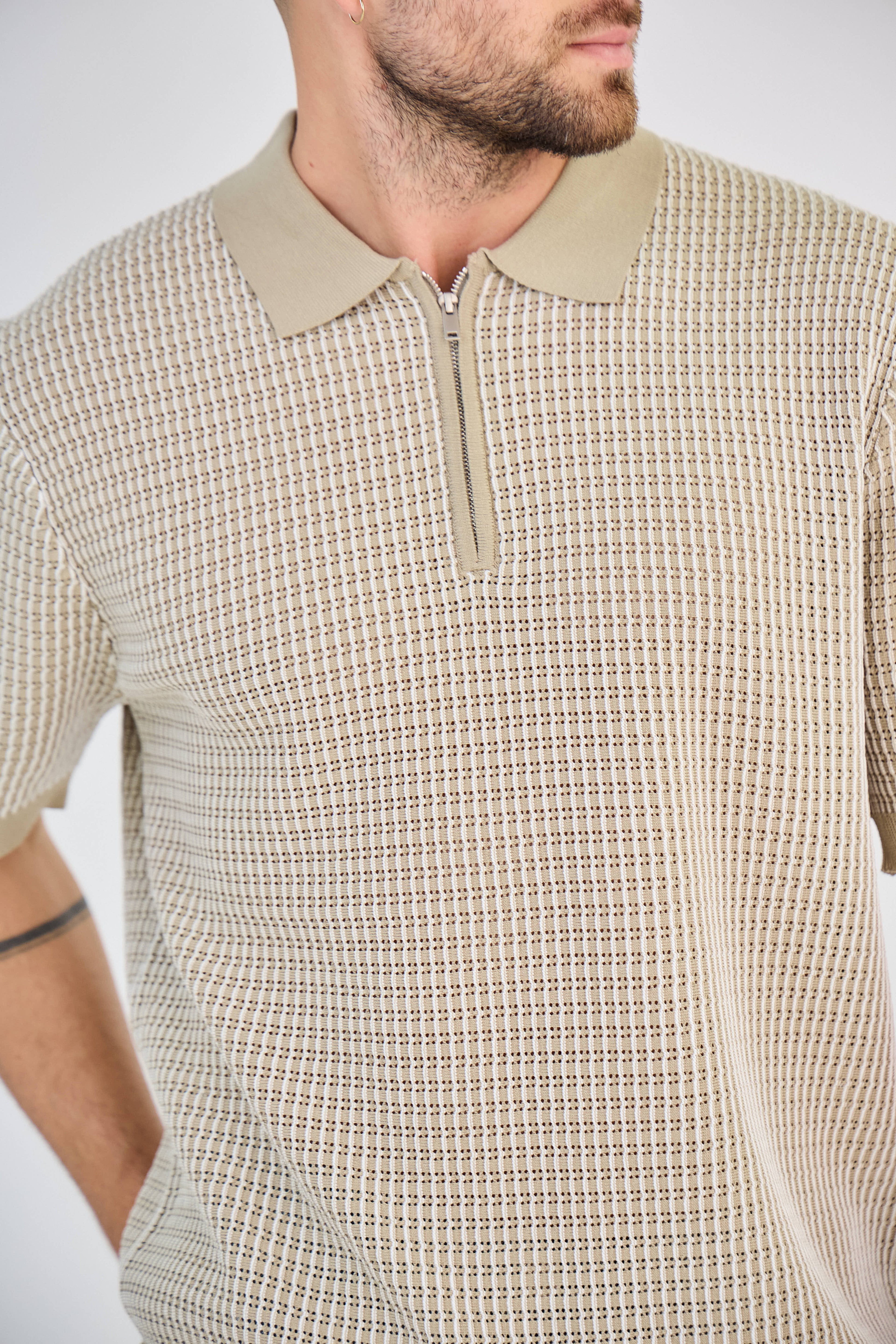 Polo zippé en maille torsadée Taupe