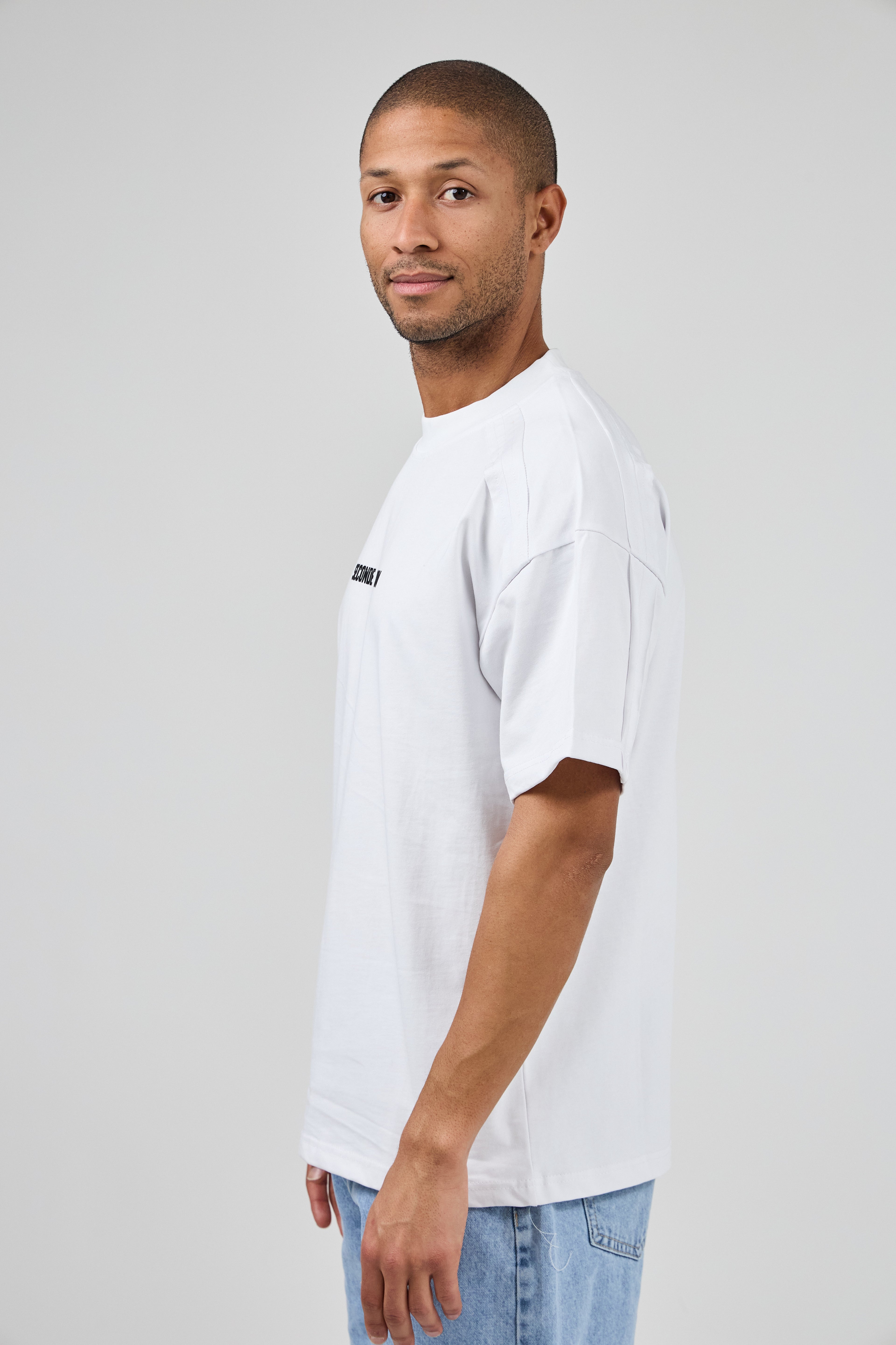 T-shirt oversize homme avec couture dorsale structurée