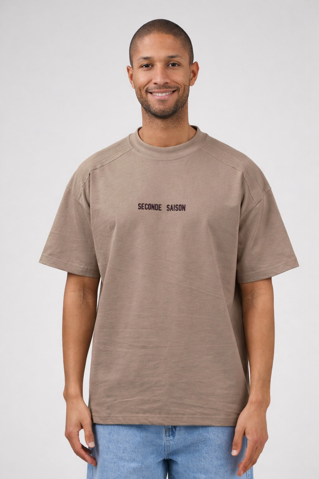 T-shirt oversize homme avec couture dorsale structurée