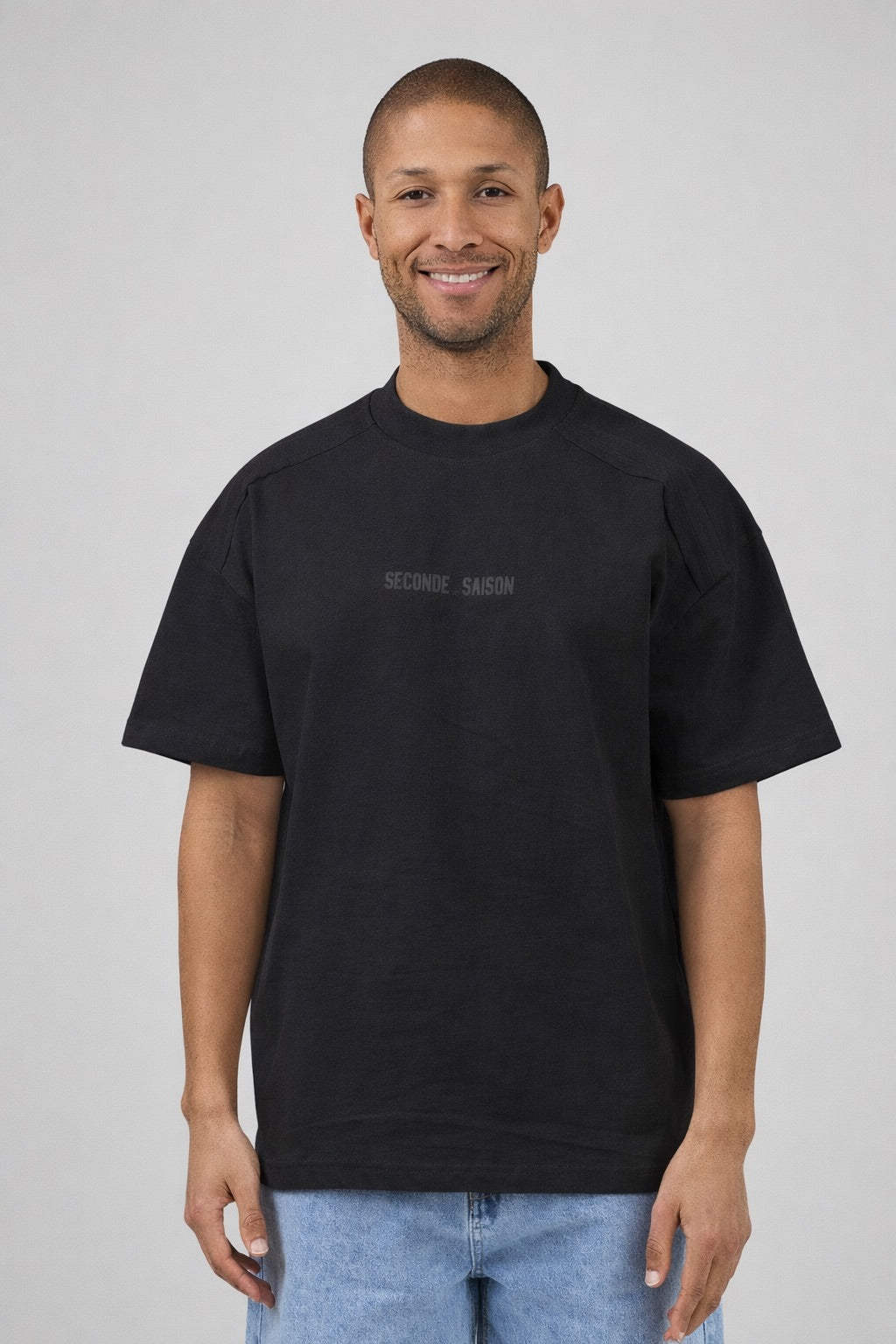 T-shirt oversize homme avec couture dorsale structurée