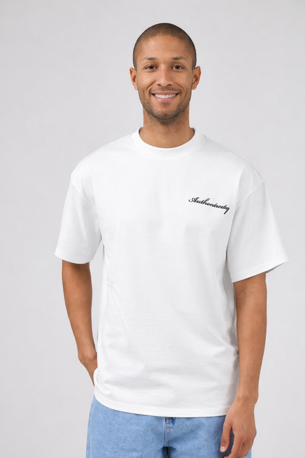 T-shirt Homme à Manches Courtes avec Broderie “Authenticity” et Patch Texturé au Dos