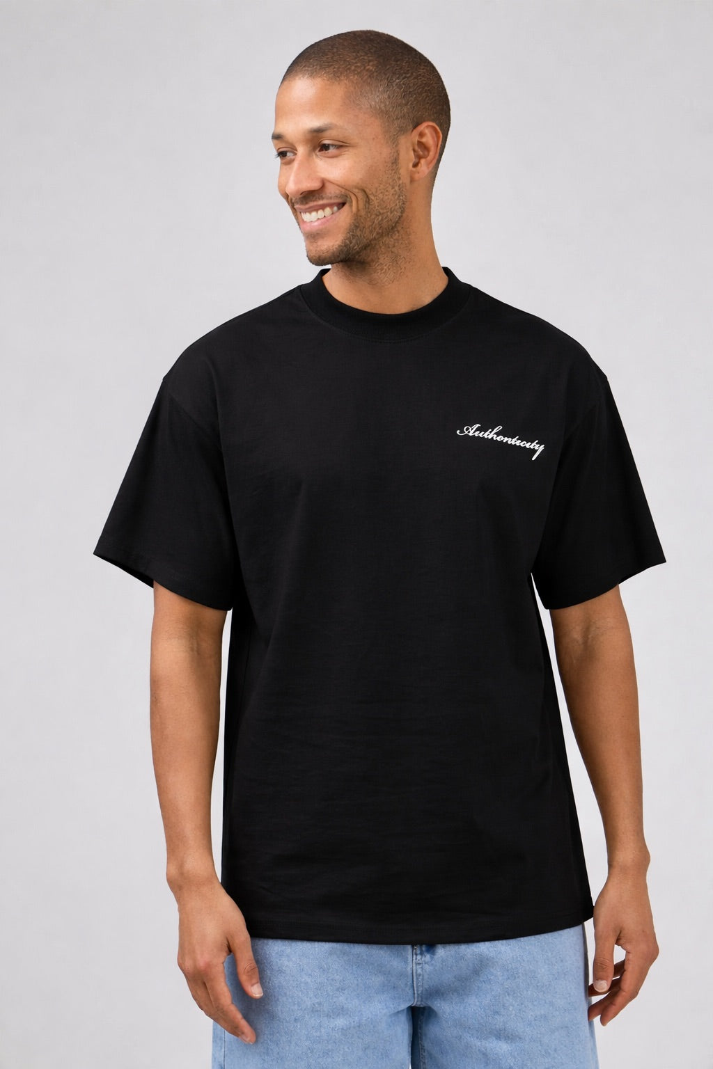 T-shirt Homme à Manches Courtes avec Broderie “Authenticity” et Patch Texturé au Dos