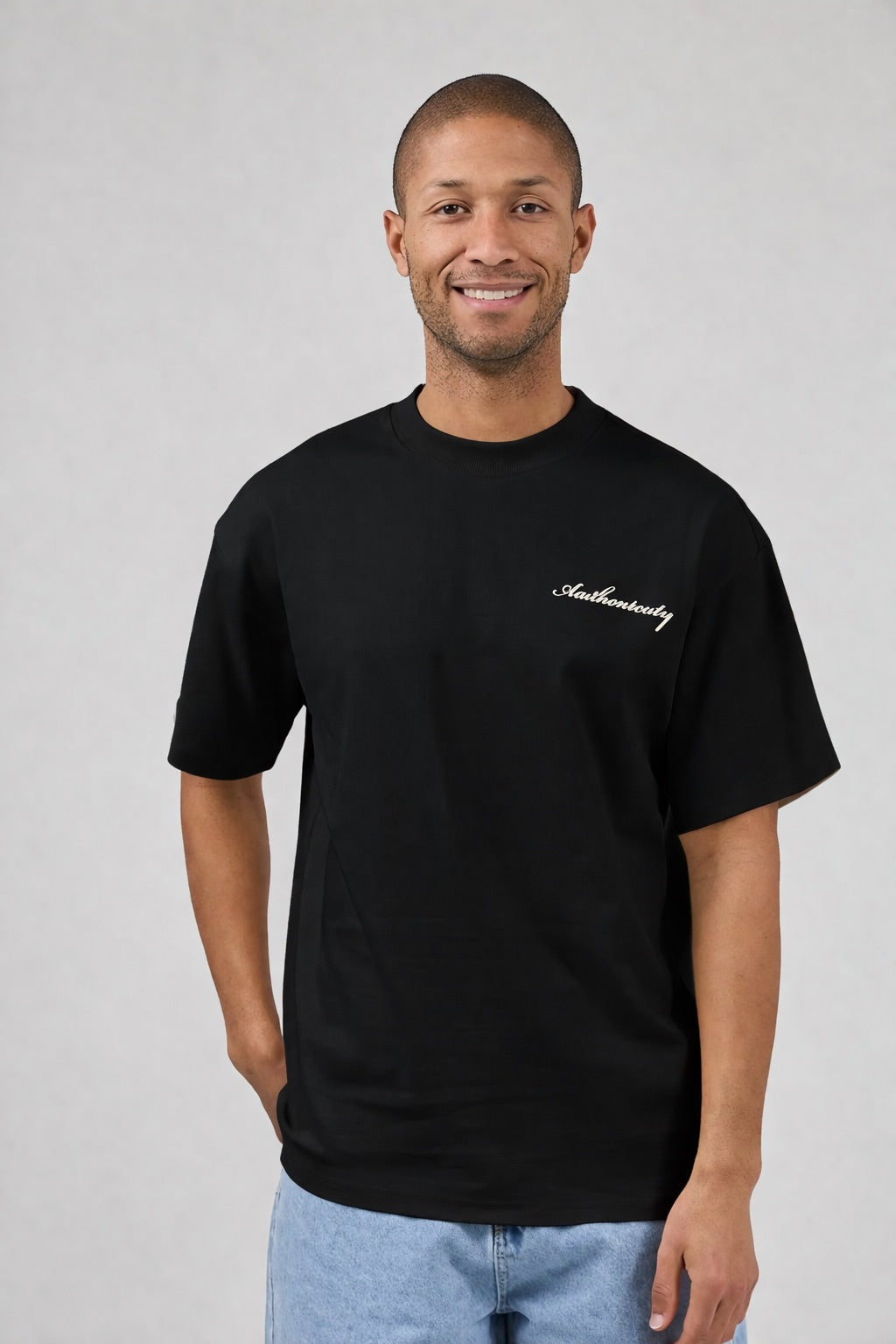 T-shirt Homme à Manches Courtes avec Broderie “Authenticity” et Patch Texturé au Dos