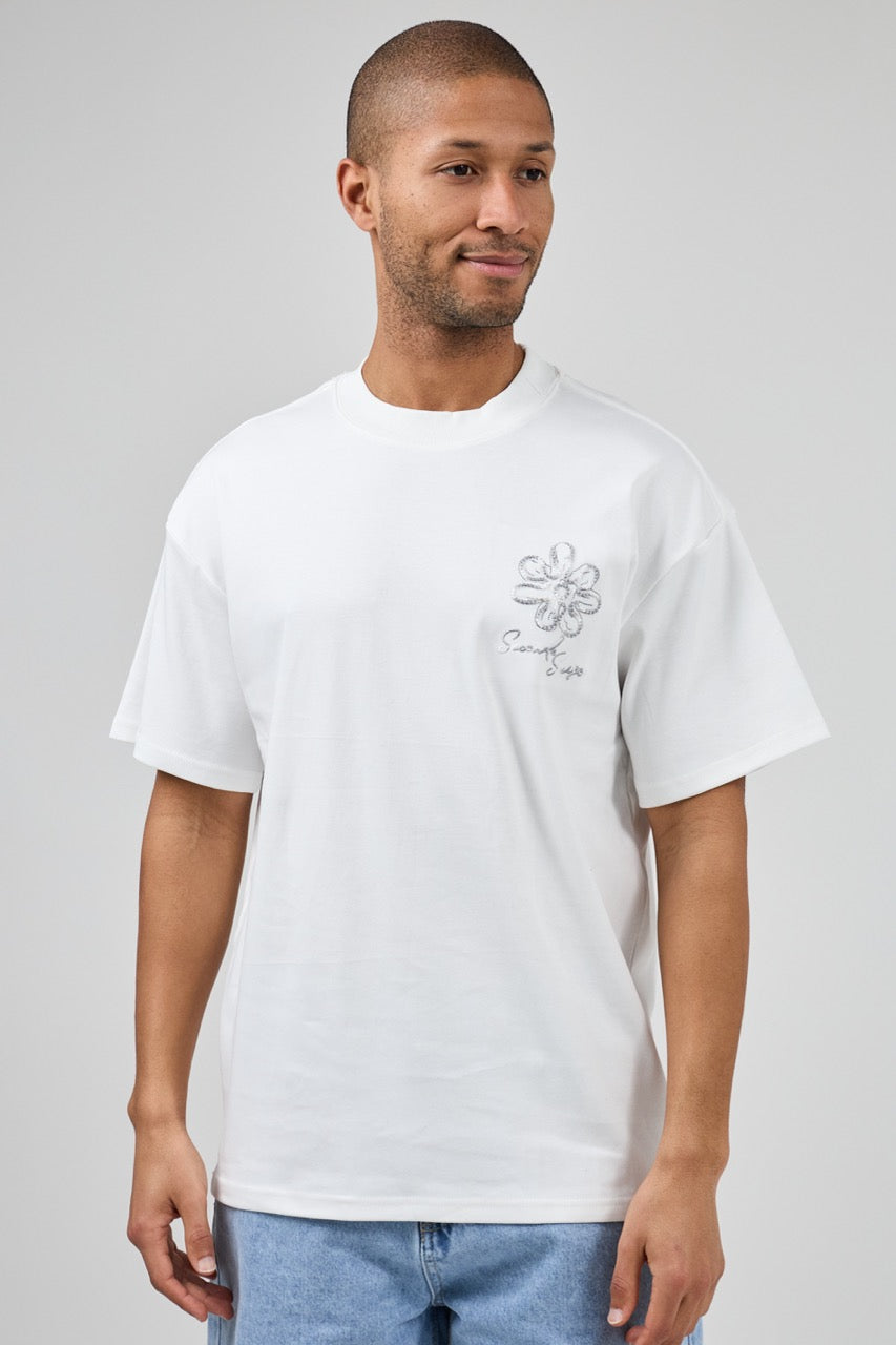 T-shirt homme coupe décontractée avec broderie florale artistique et motif graphique au dos