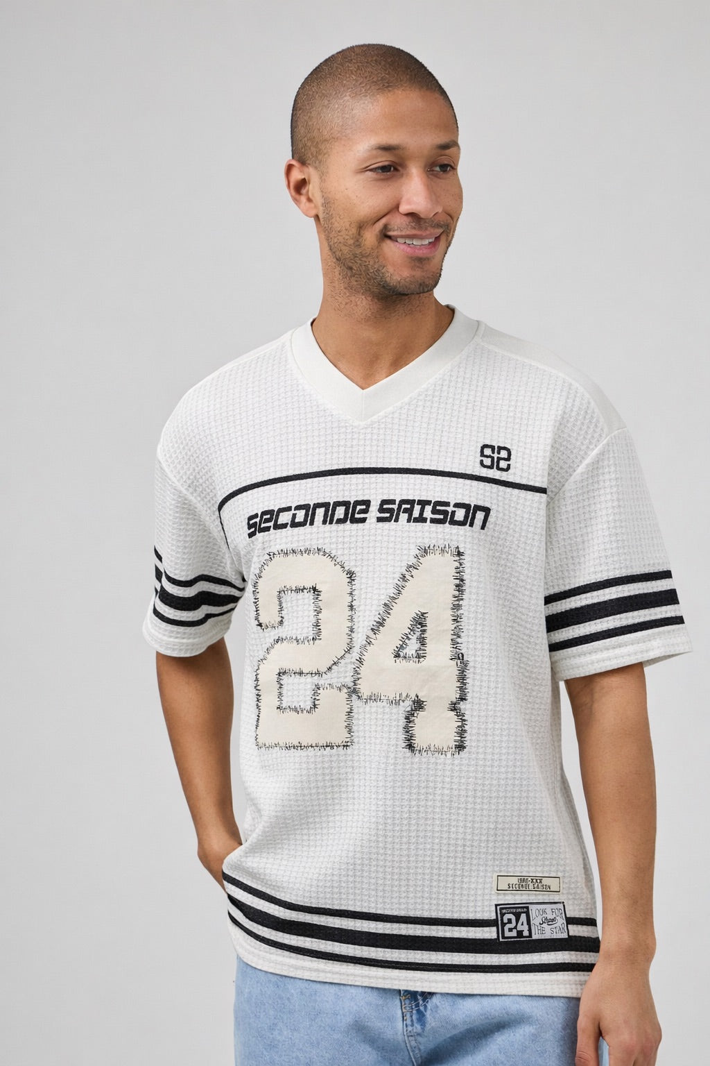 T-shirt Homme Style Sportif Texturé avec Numéro 24 et Manches Rayées