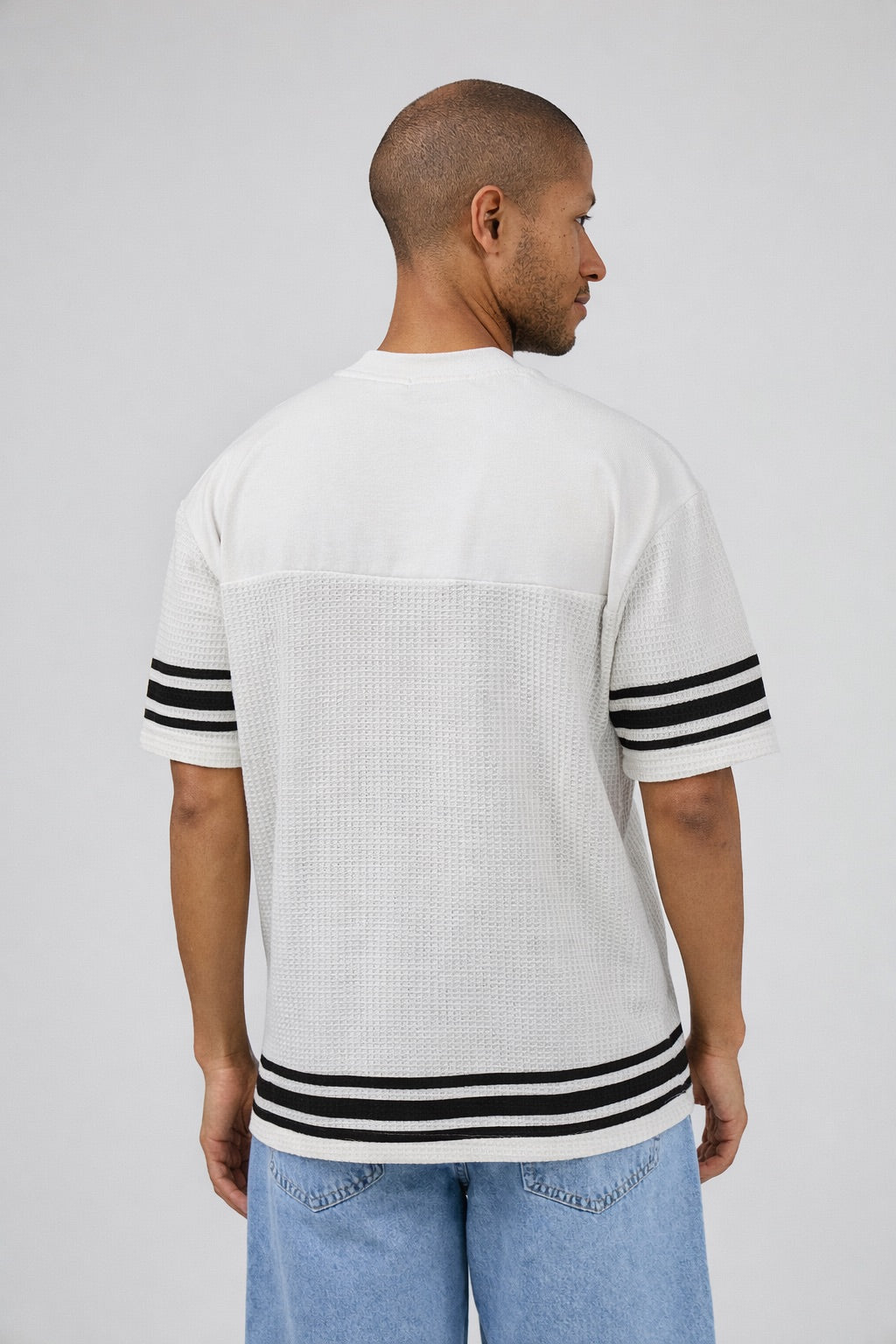 T-shirt Homme Style Sportif Texturé avec Numéro 24 et Manches Rayées