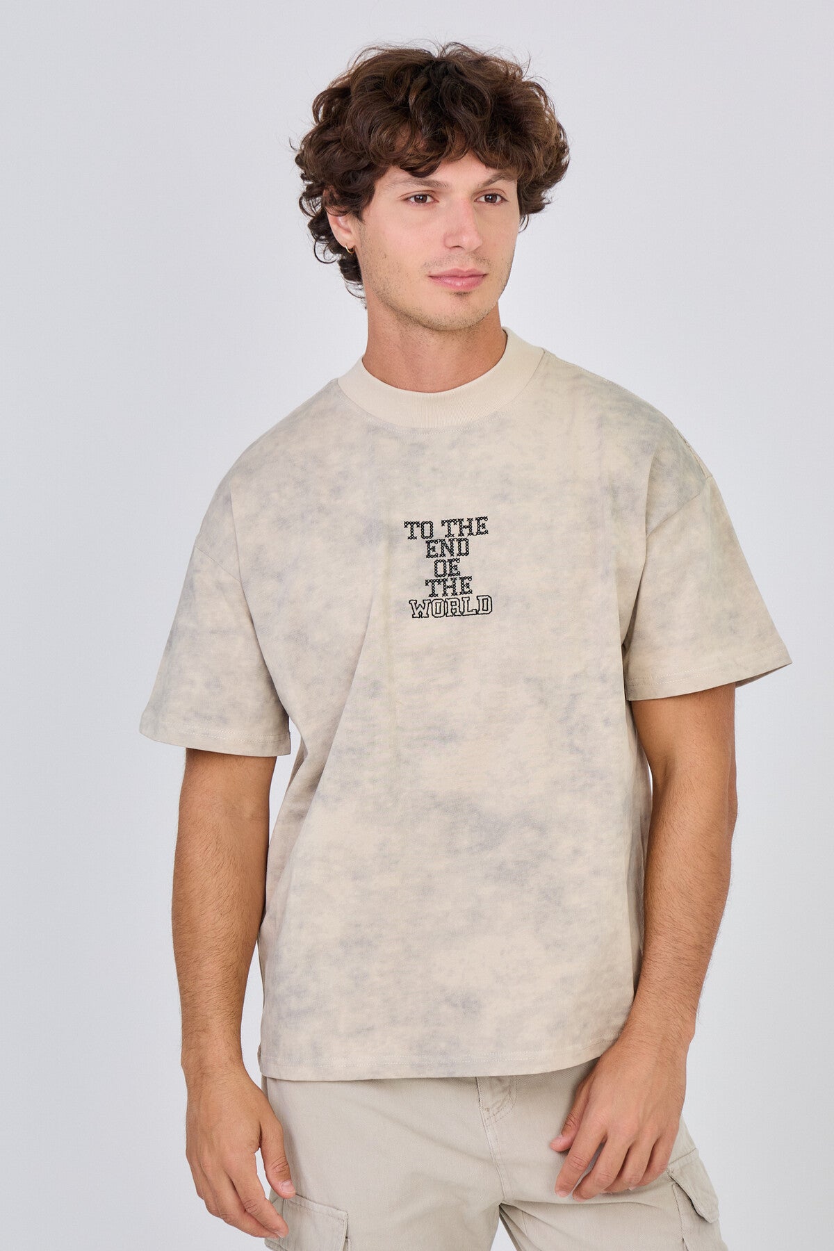 Black T-Shirt printed "To The End Of The World"