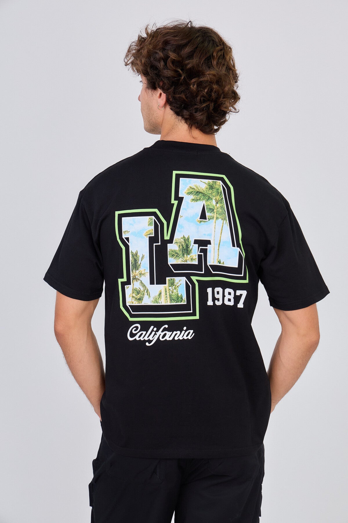Black T-Shirt with "LA California 1987" Print